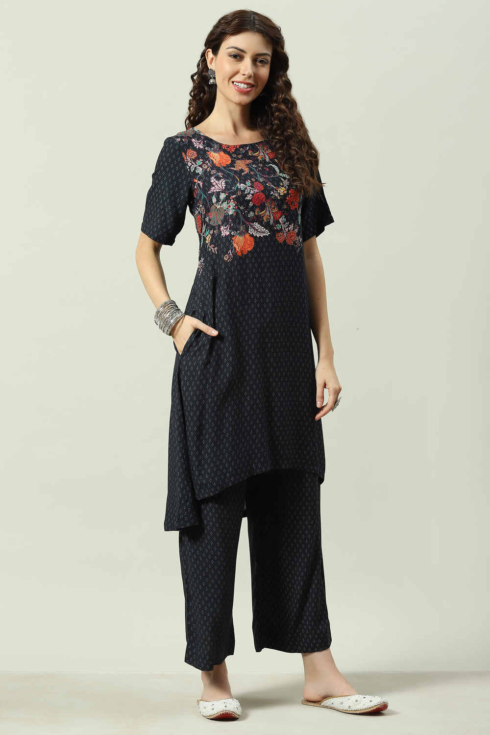 Red Printed LIVA Asymmetric Kurta Palazzo Suit Set image number 3
