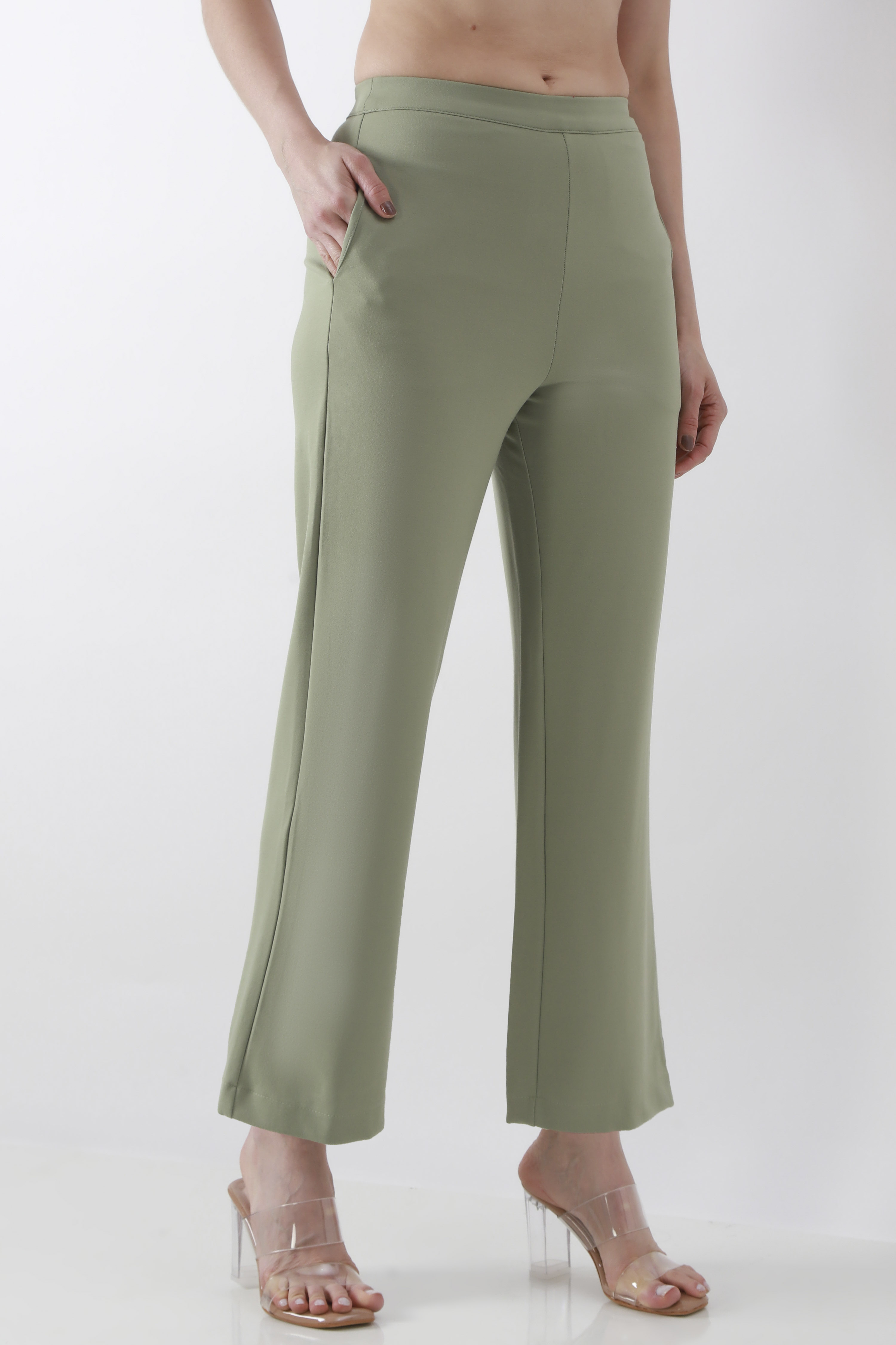 White Solid Wide Leg Pants image number 3