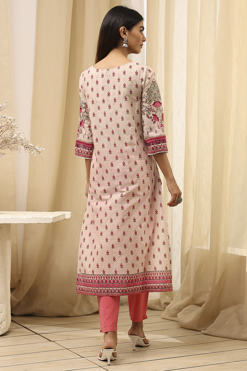 Yellow Cotton Printed Straight Kurta image number 4