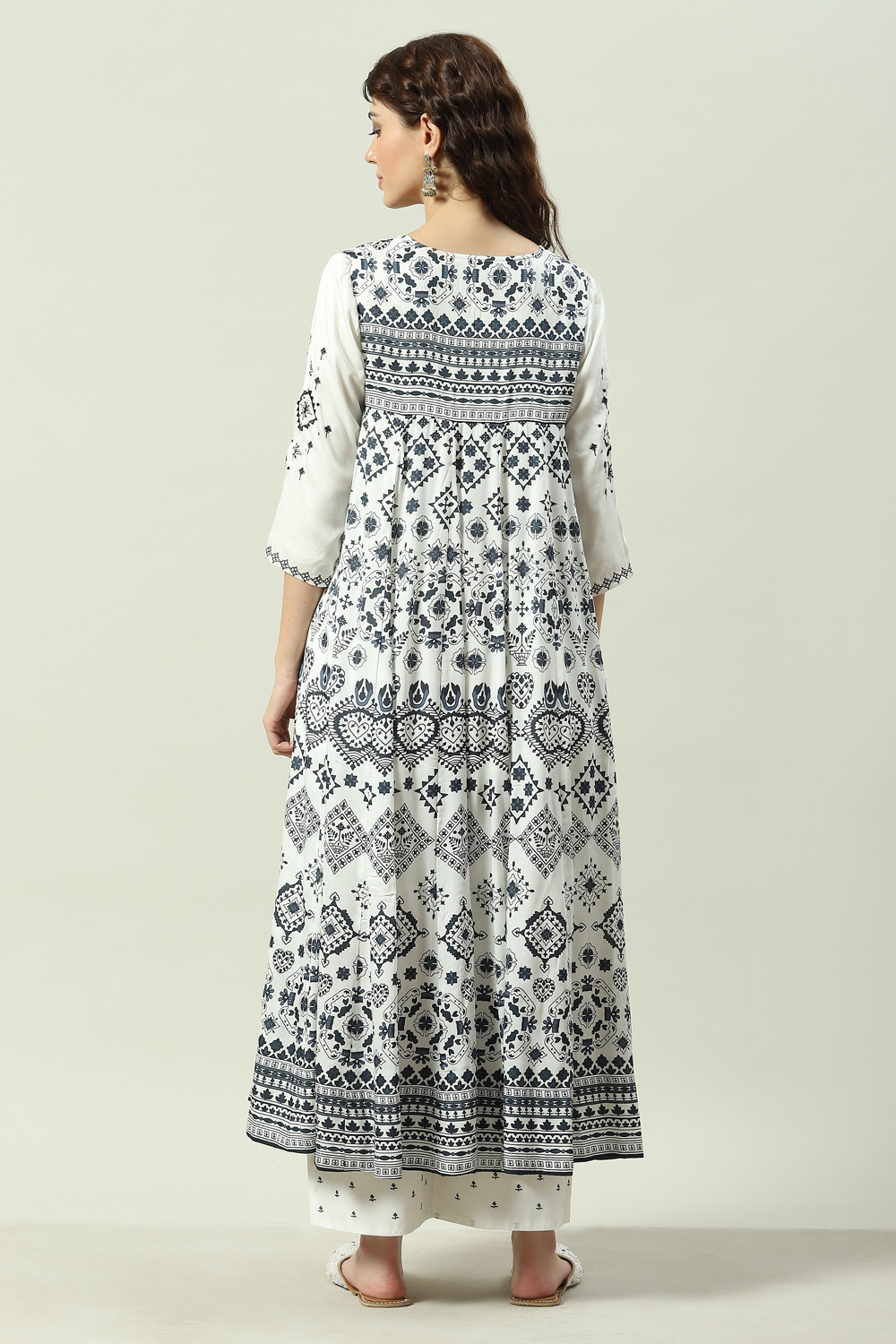 Black And White Viscose Flared Kurta Set image number 4