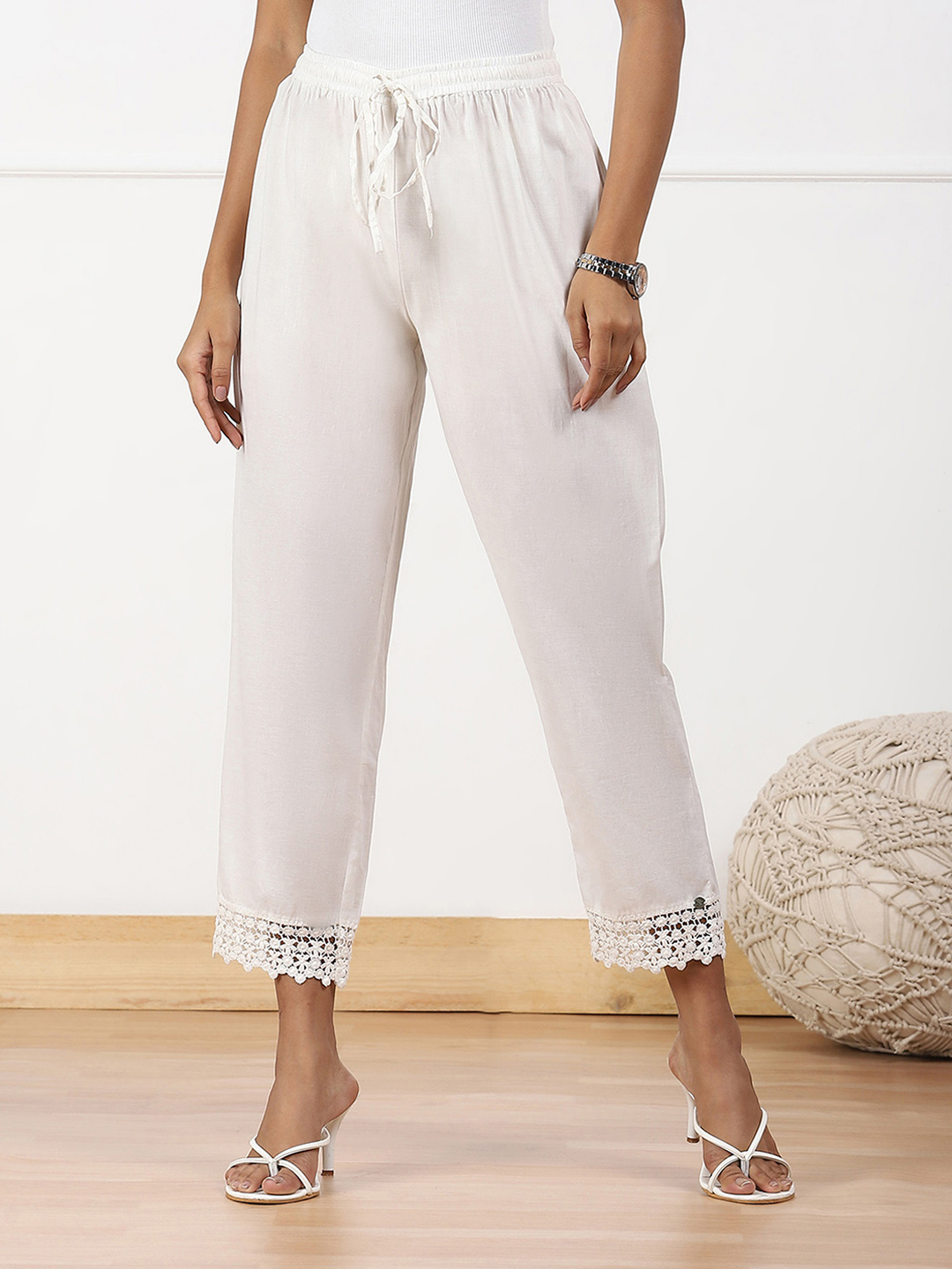 White Regular Cotton Pants image number 4