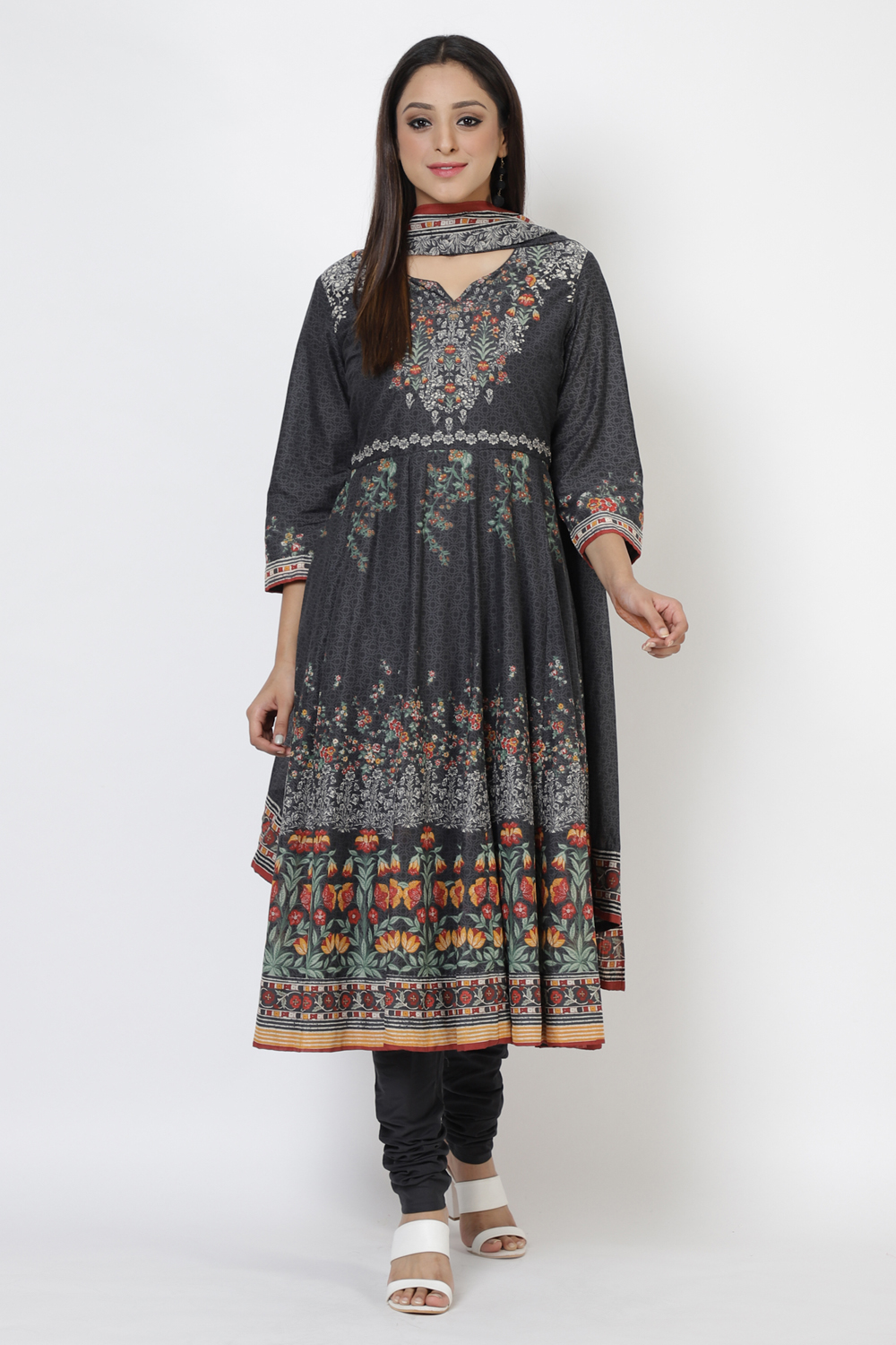 Red Cotton Anarkali Kurta Churidar Suit Set image number 3