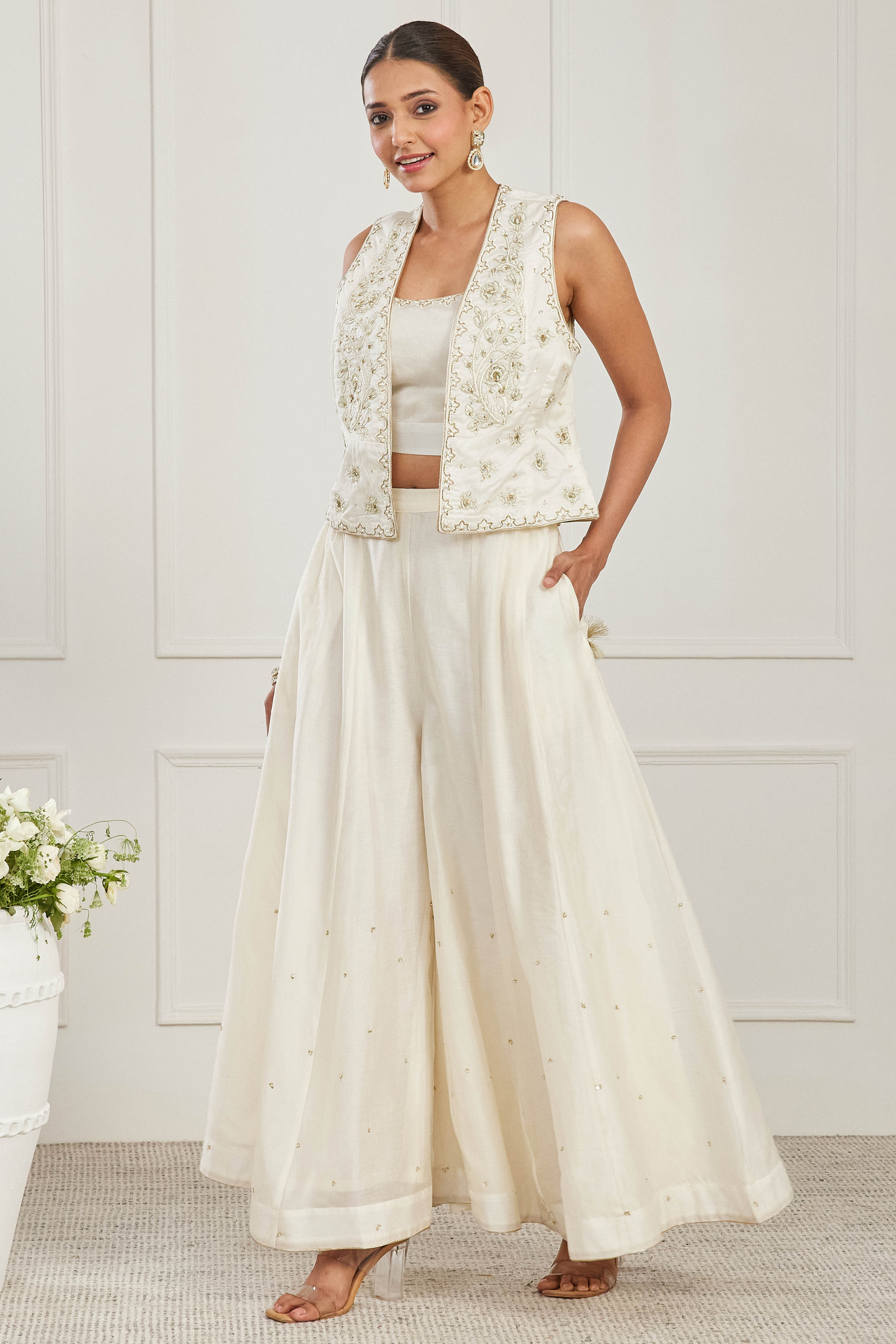 Off White Silk Chanderi Embroidered Co-Ord Set image number 3