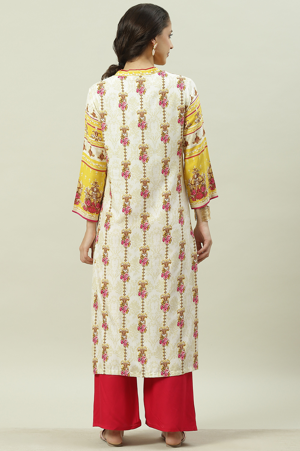 Peach Rayon Straight Printed Kurta image number 4