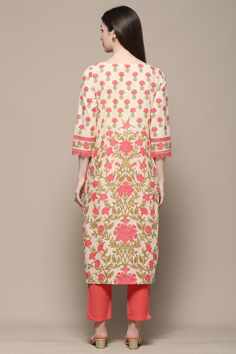 Off-white & Blue Cotton Floral Straight Kurta image number 3