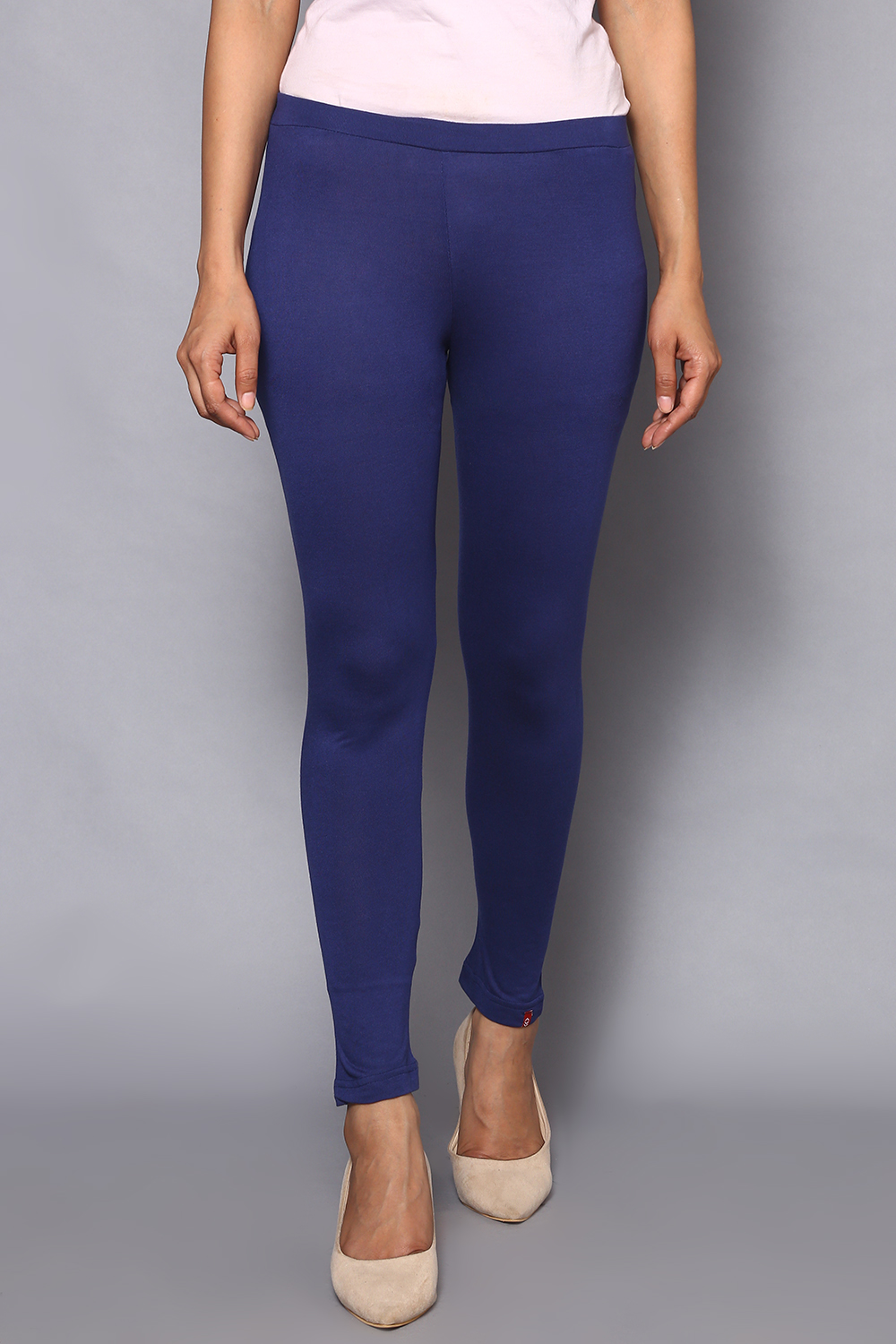 Black Viscose Lycra Solid Leggings image number 0