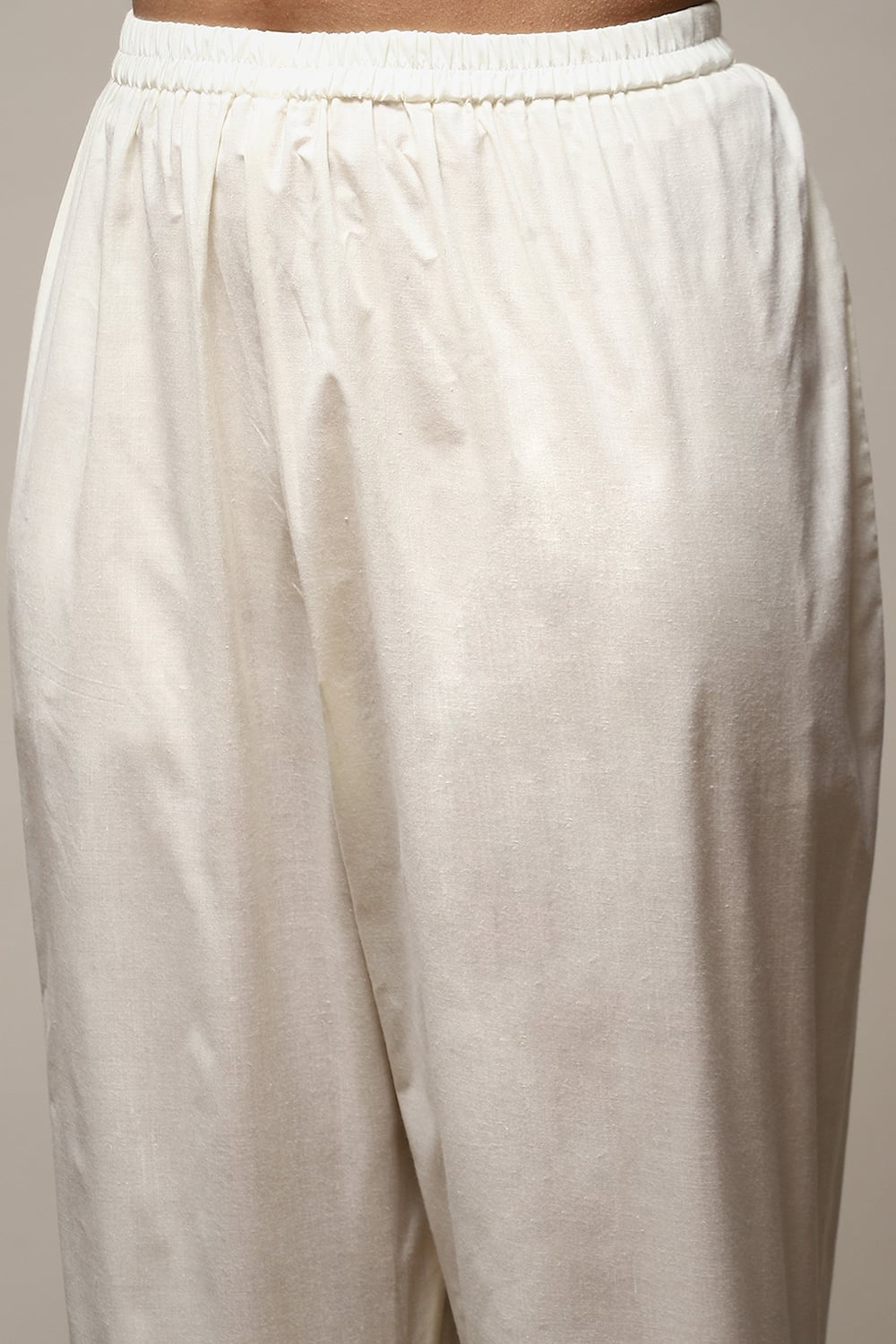 Off White Cotton Screen Print Unstitched Suit Set image number 3