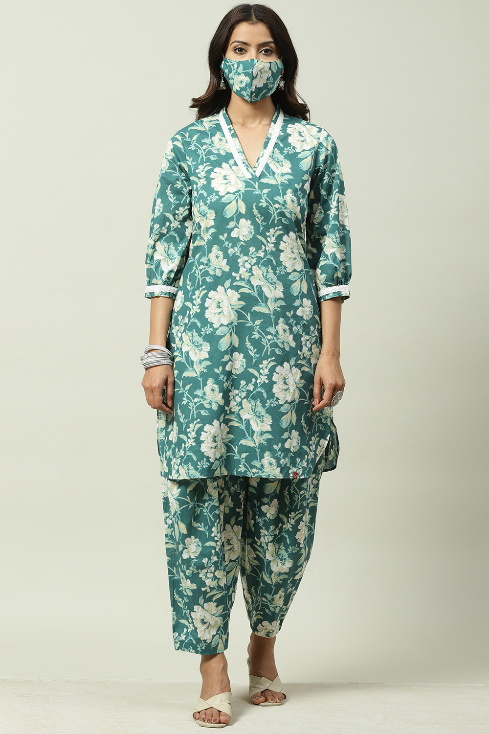 Black Cotton Straight Kurta Salwar Suit Set image number 7