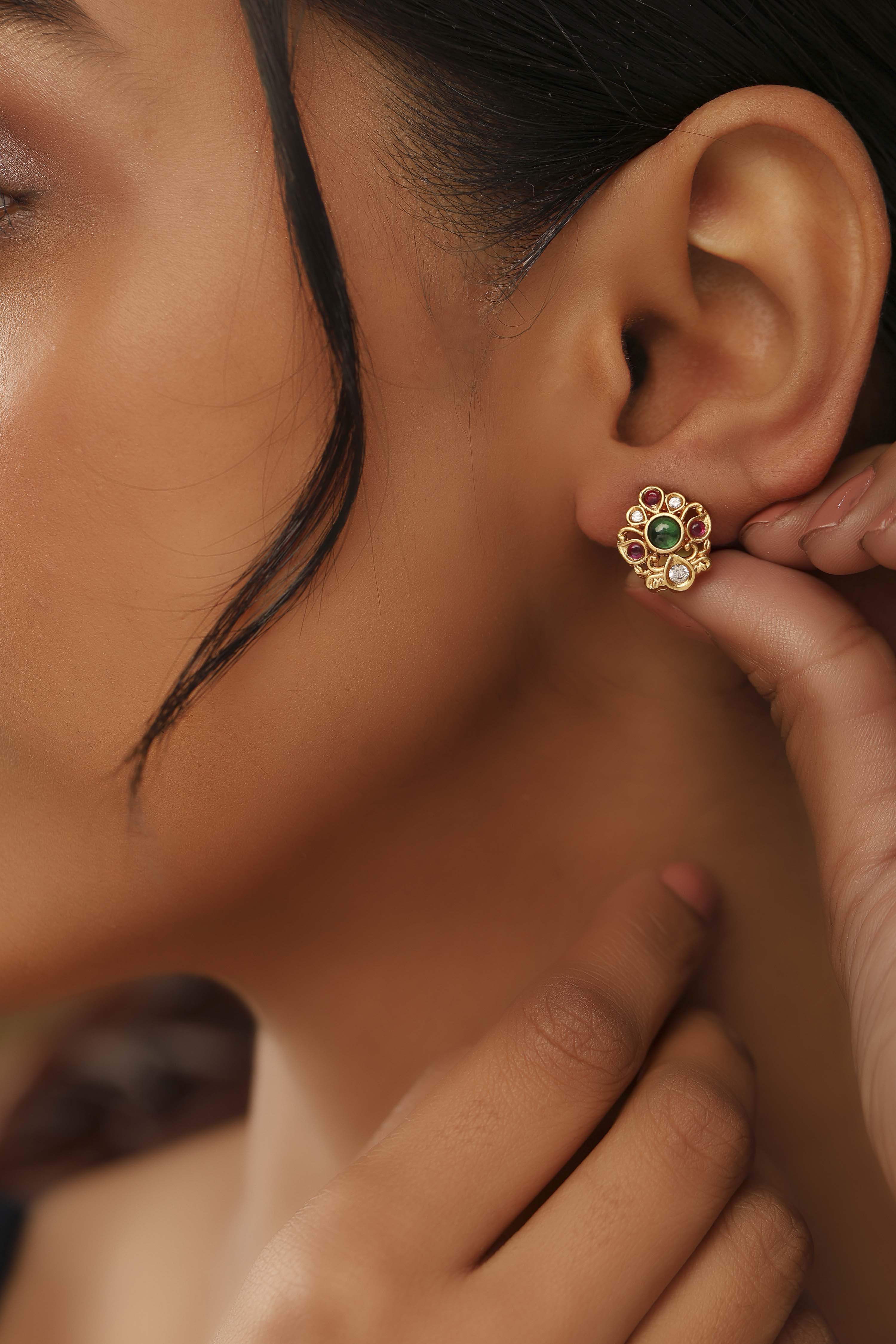 Multicolour Textured Earrings image number 1