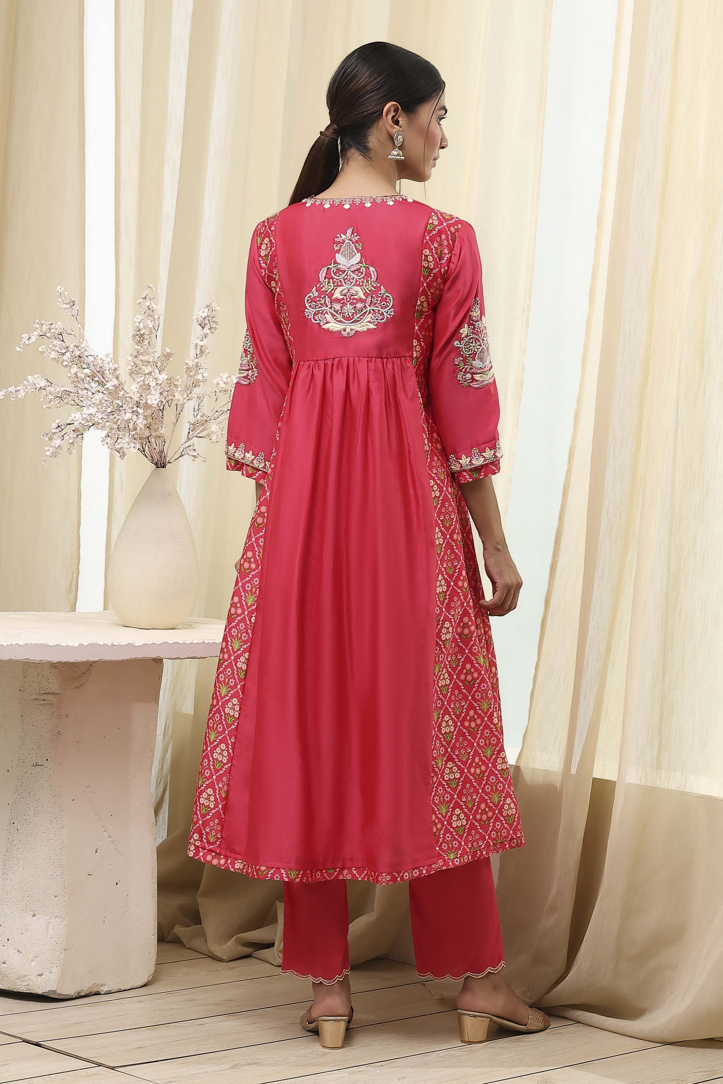 Coral-Red Silk Chanderi Gathered Suit Set image number 4