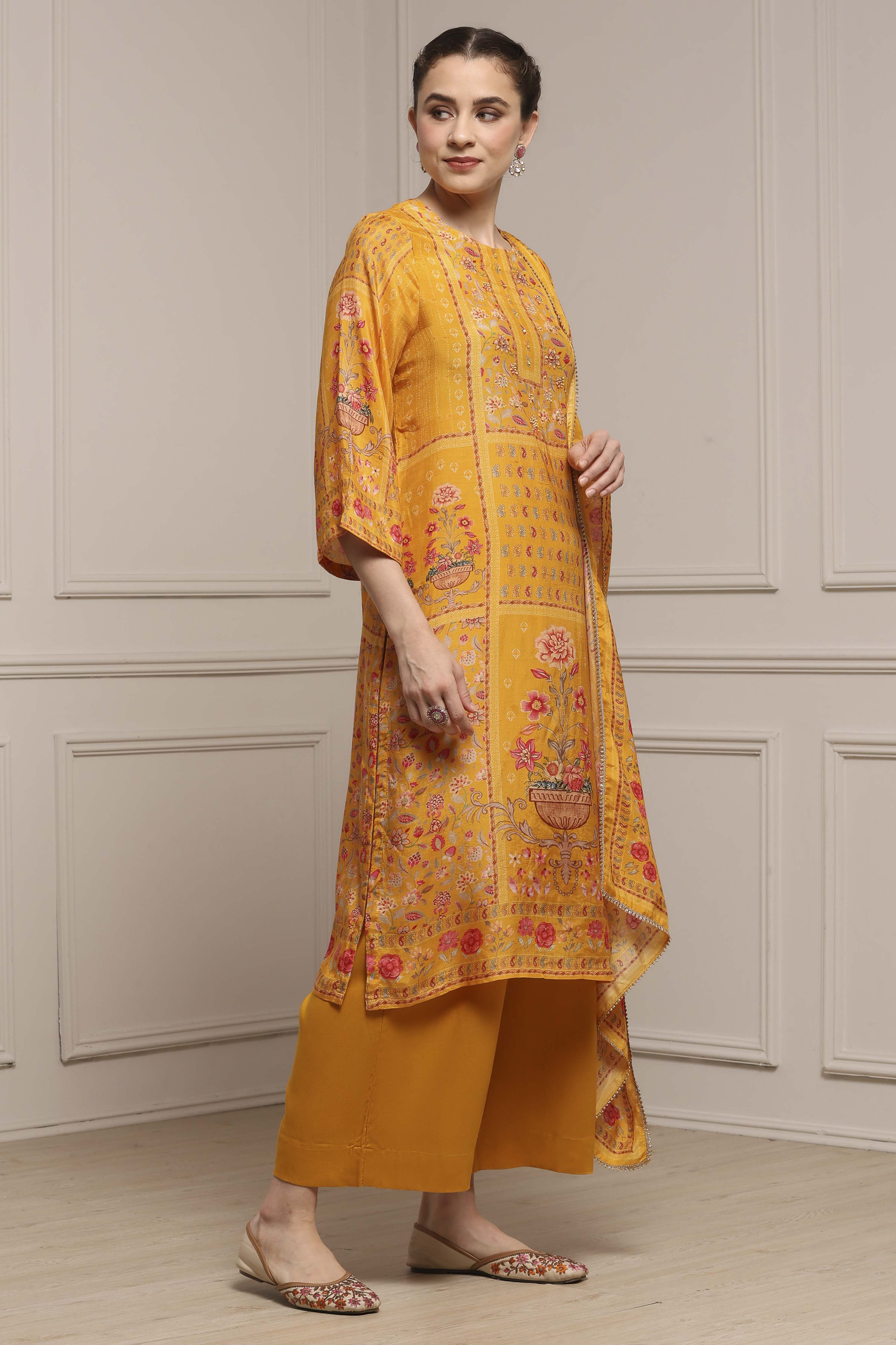 Pink Printed Straight Suit Set image number 5