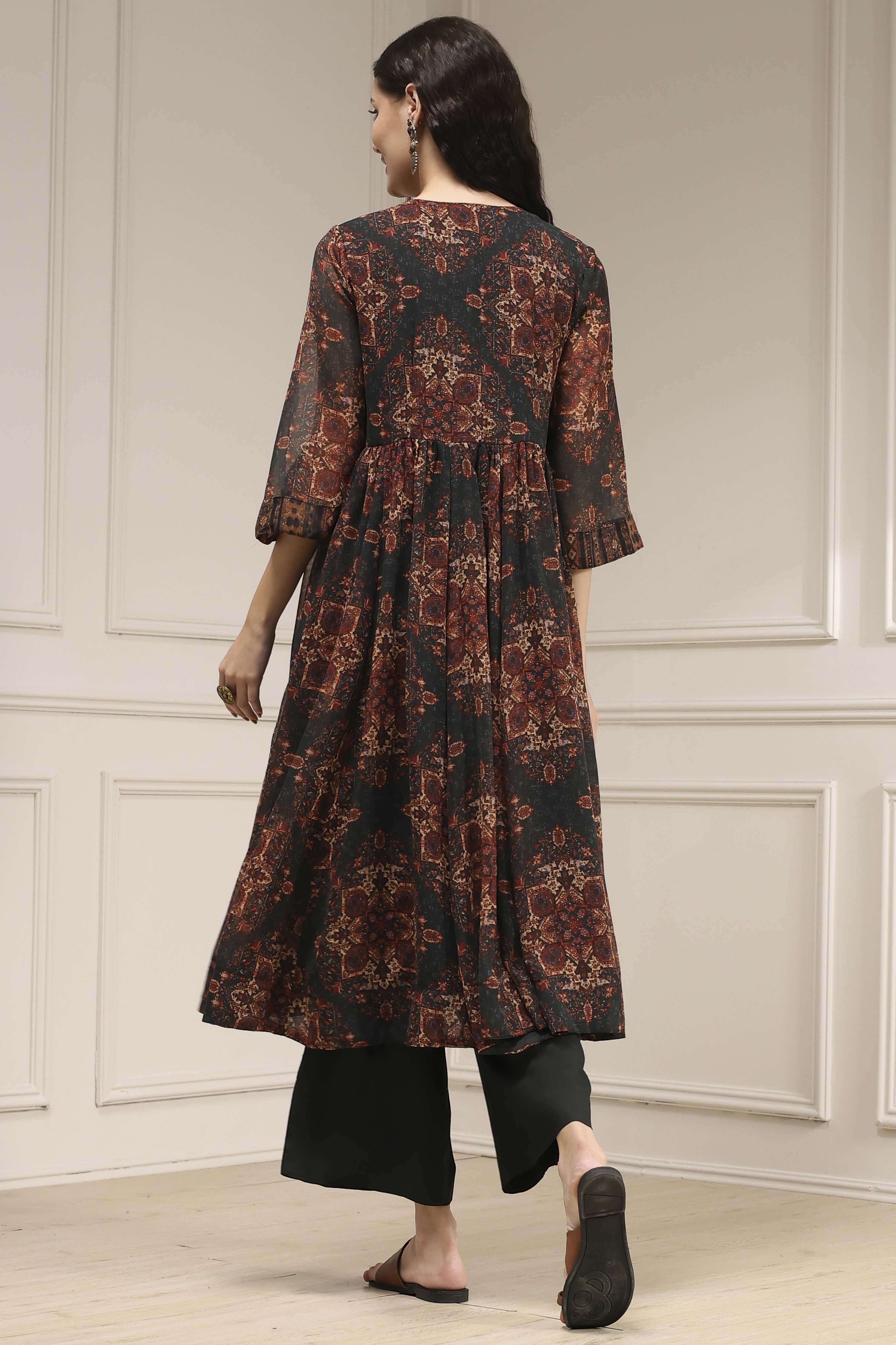 Charcoal Black Printed Gathered Suit Set image number 4