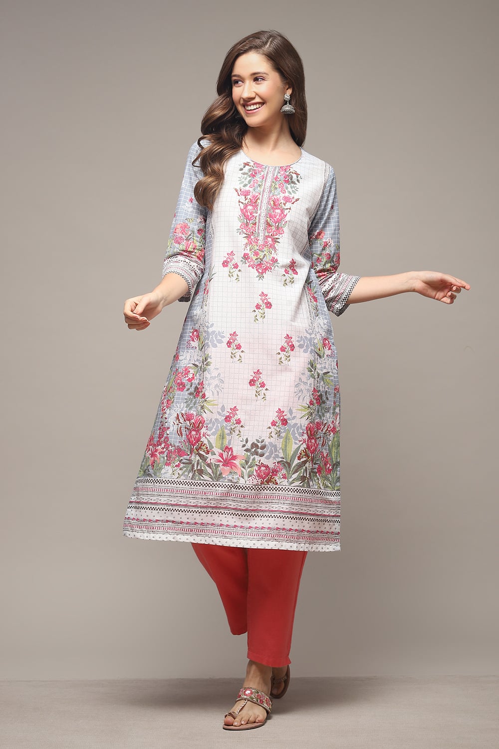 Yellow LIVA Straight Printed Kurta image number 0