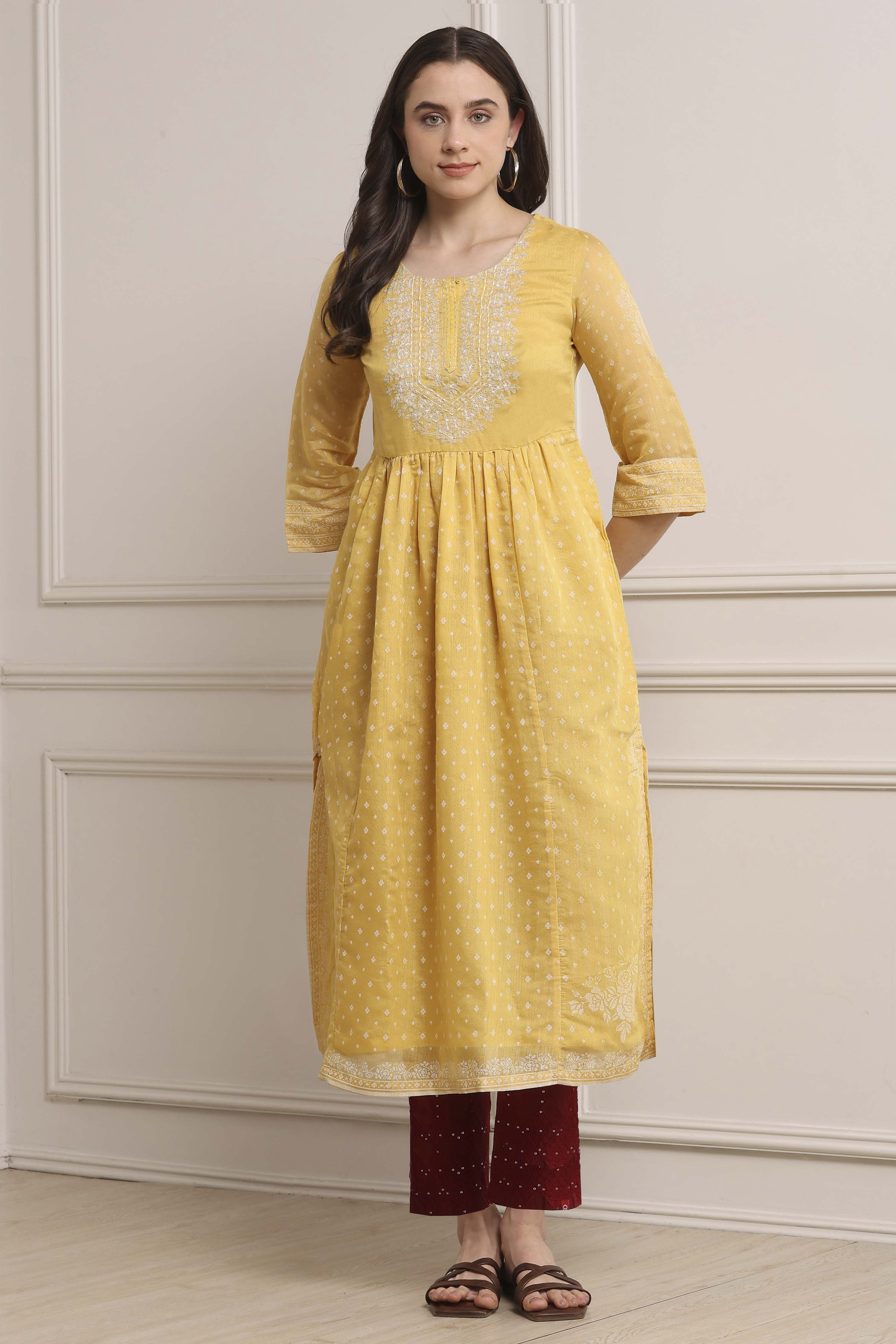 Yellow Polyester Flared Kurta Pants Set image number 6