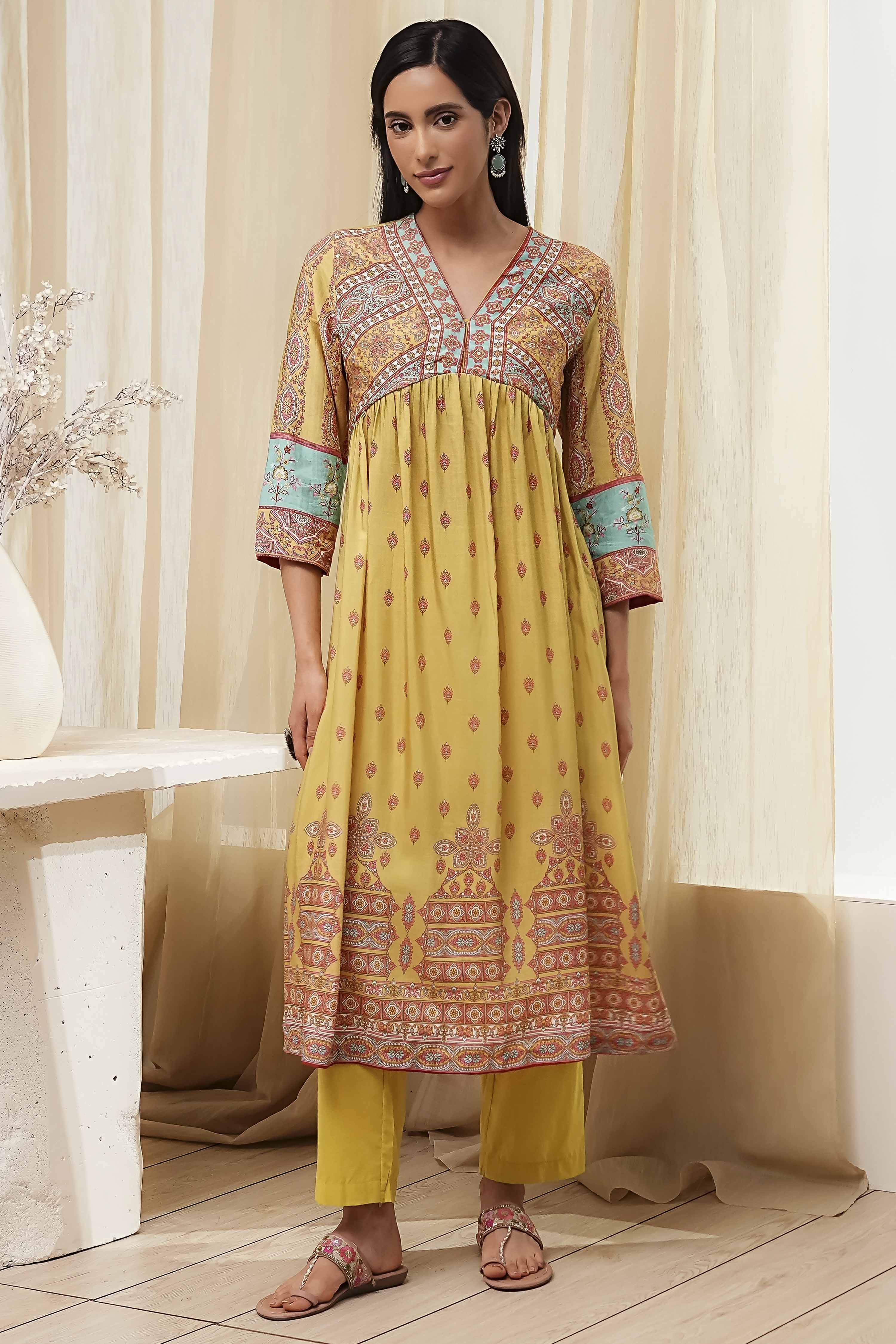 Green Modal Printed Gathered Kurta Set image number 6