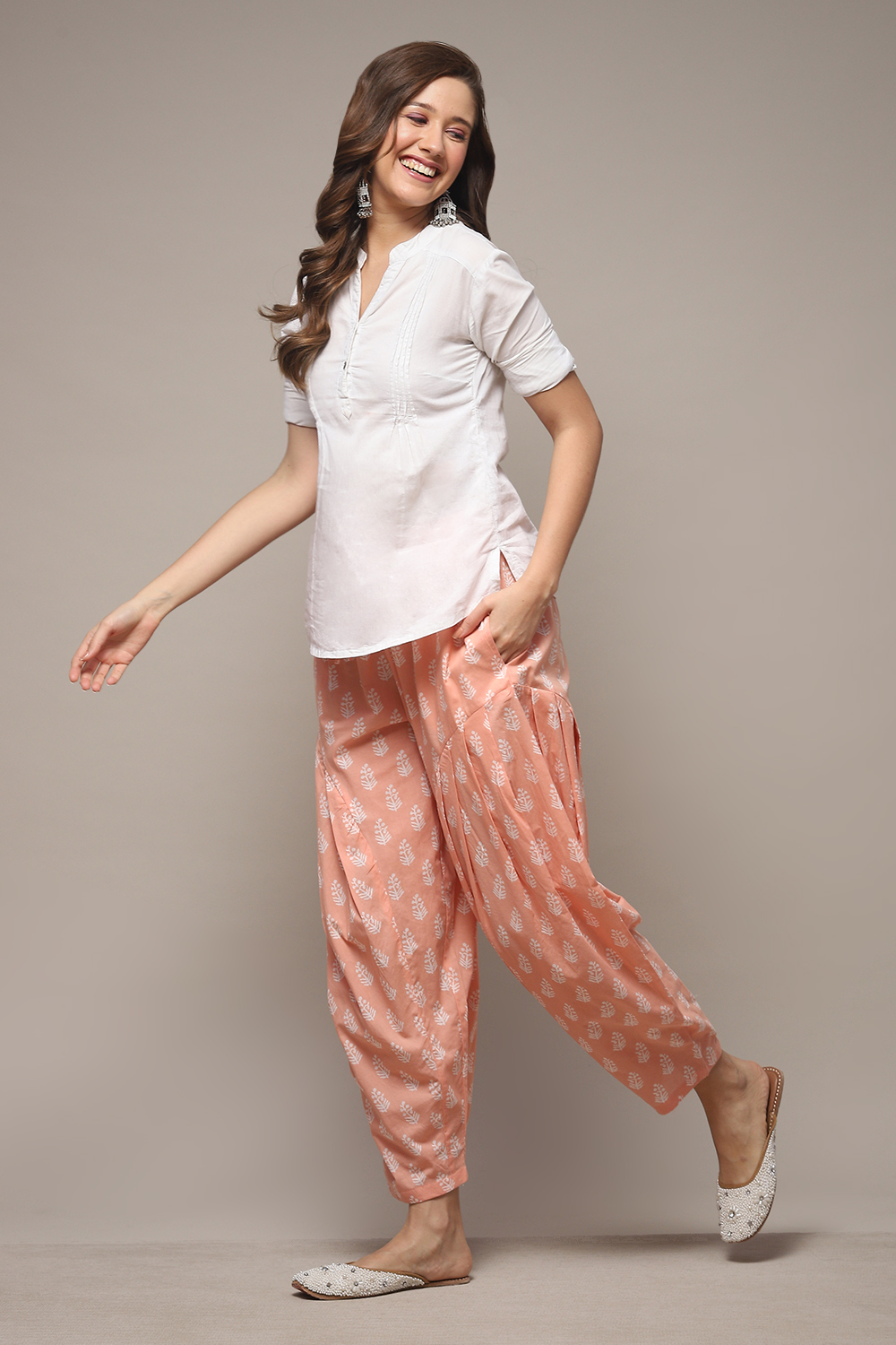 White Blue Cotton Printed Relaxed Salwar image number 0