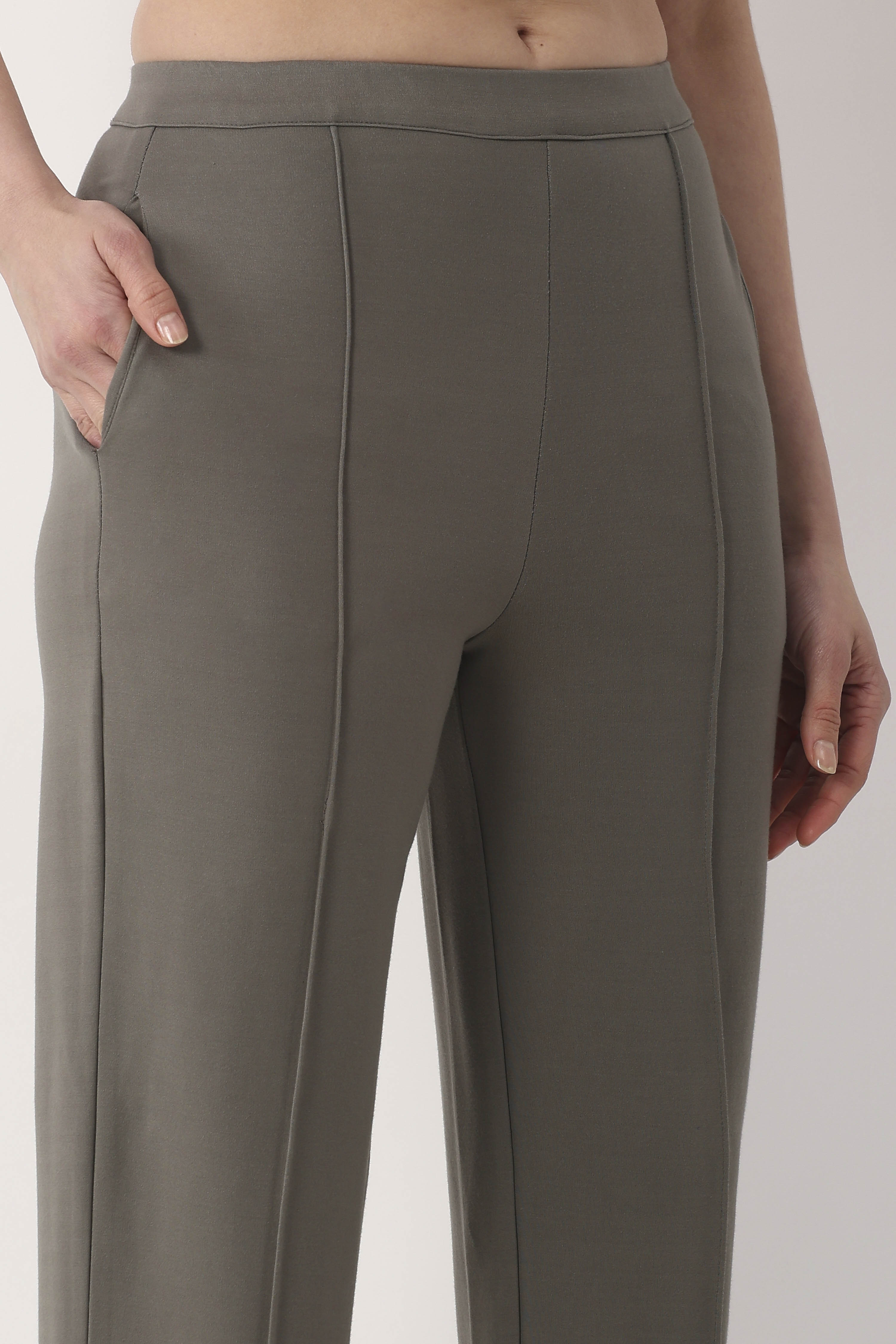 White Solid Wide Leg Pants image number 1