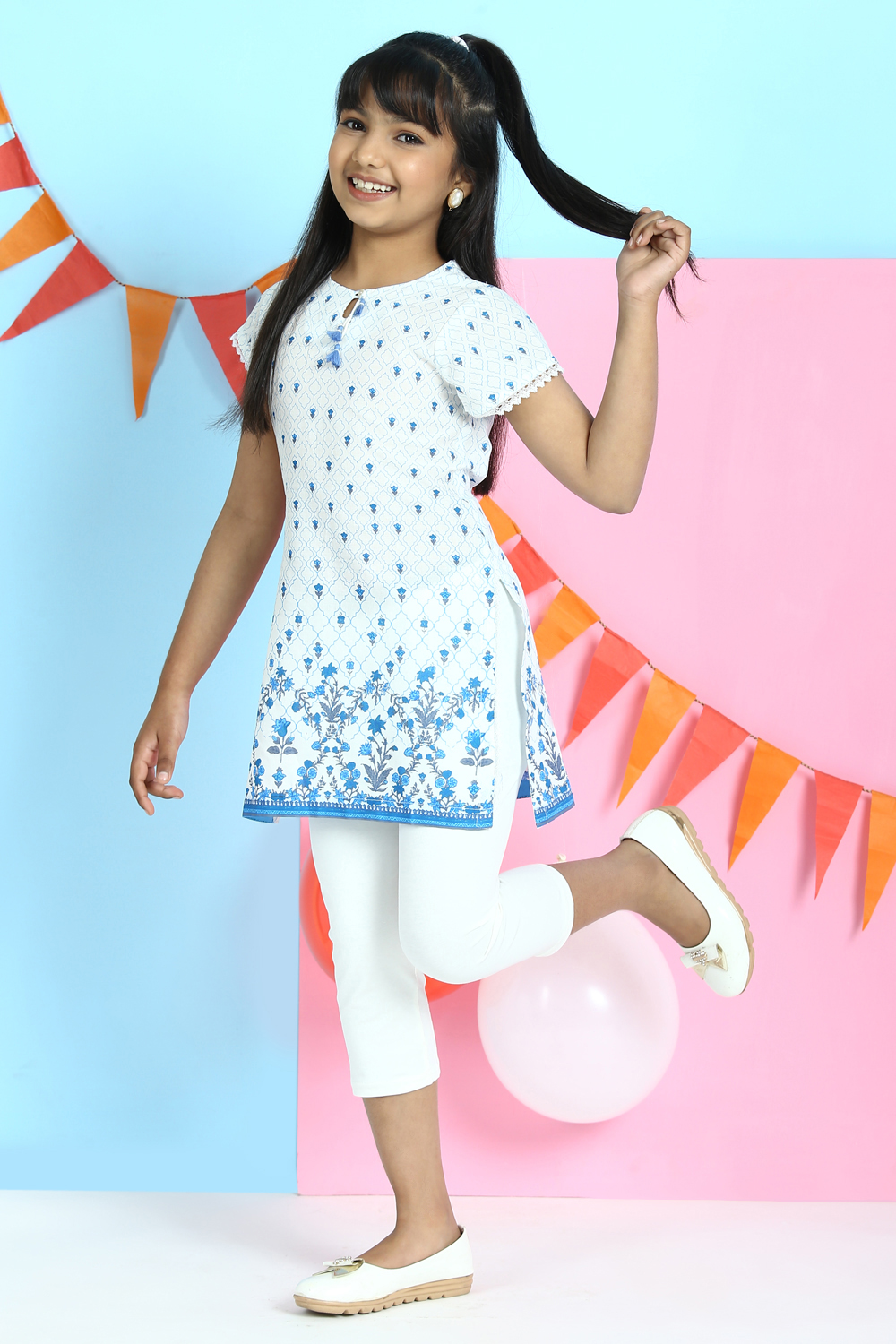 Off White Cotton Straight Printed Kurta image number 0