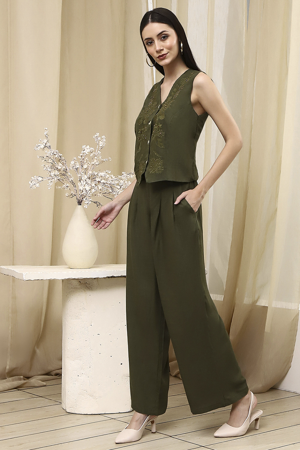 Beige Viscose Floral Embroidered Fusion Set image number 3