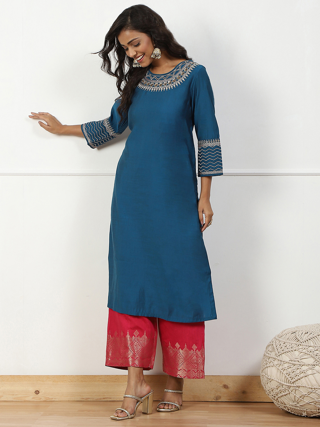 Blue Jacquard Solid Straight Palazzo Pants image number 0