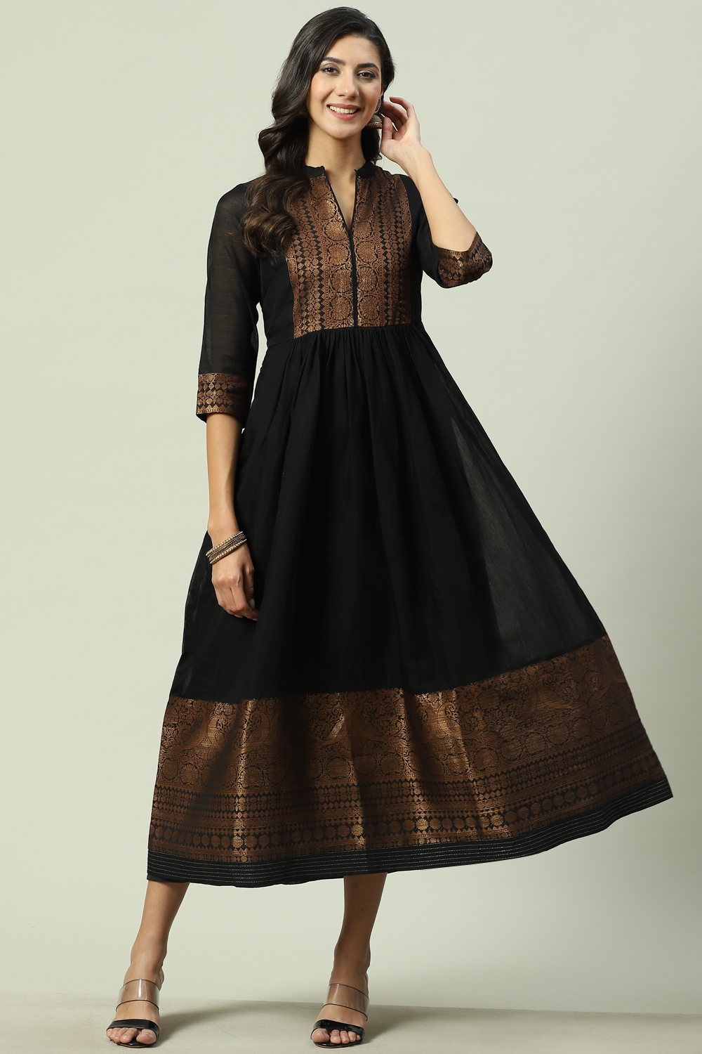 Maroon Yarn-Dyed Flared Kurta image number 4