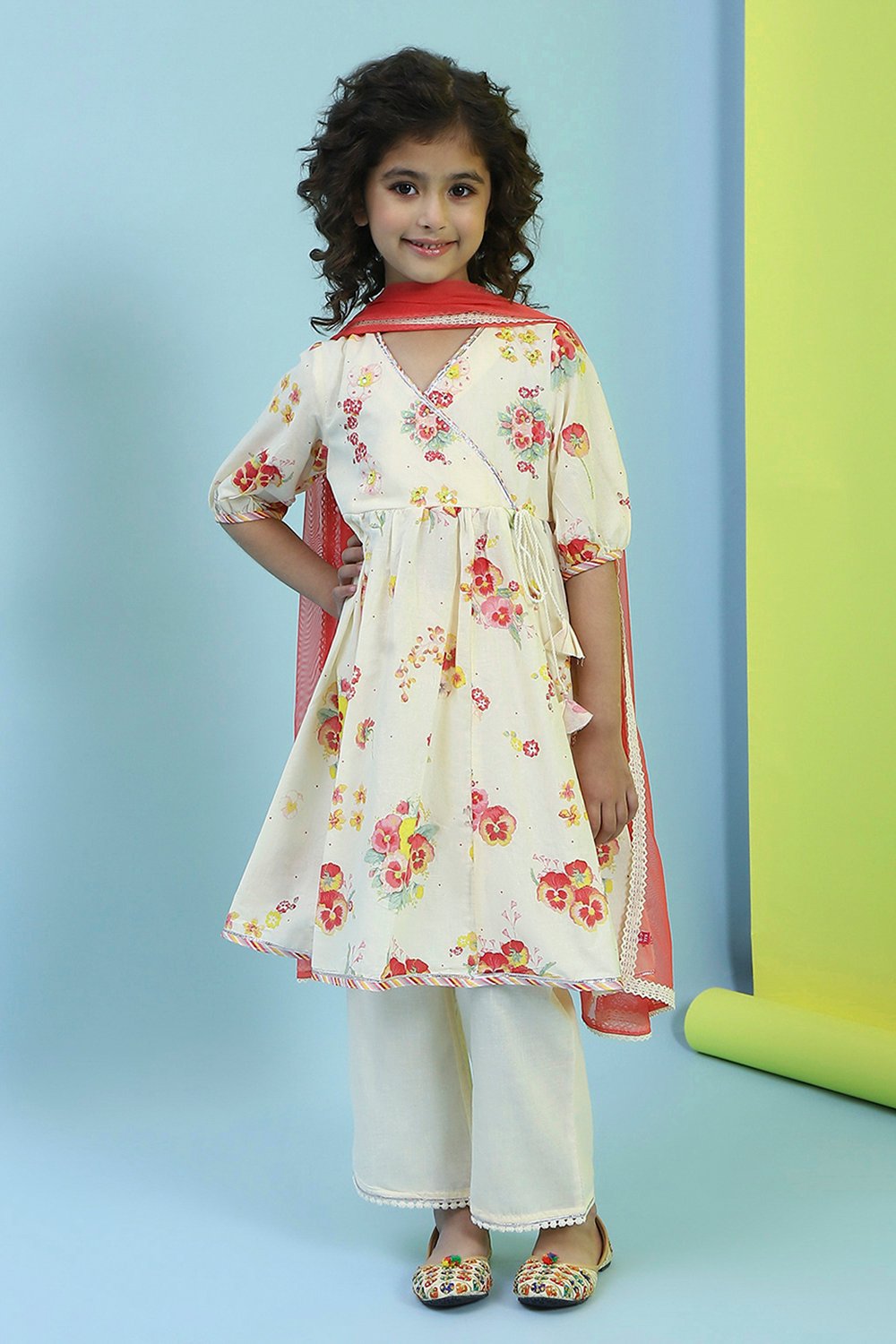 Cream-Colored Cotton Gathered Angrakha Suit Set image number 6