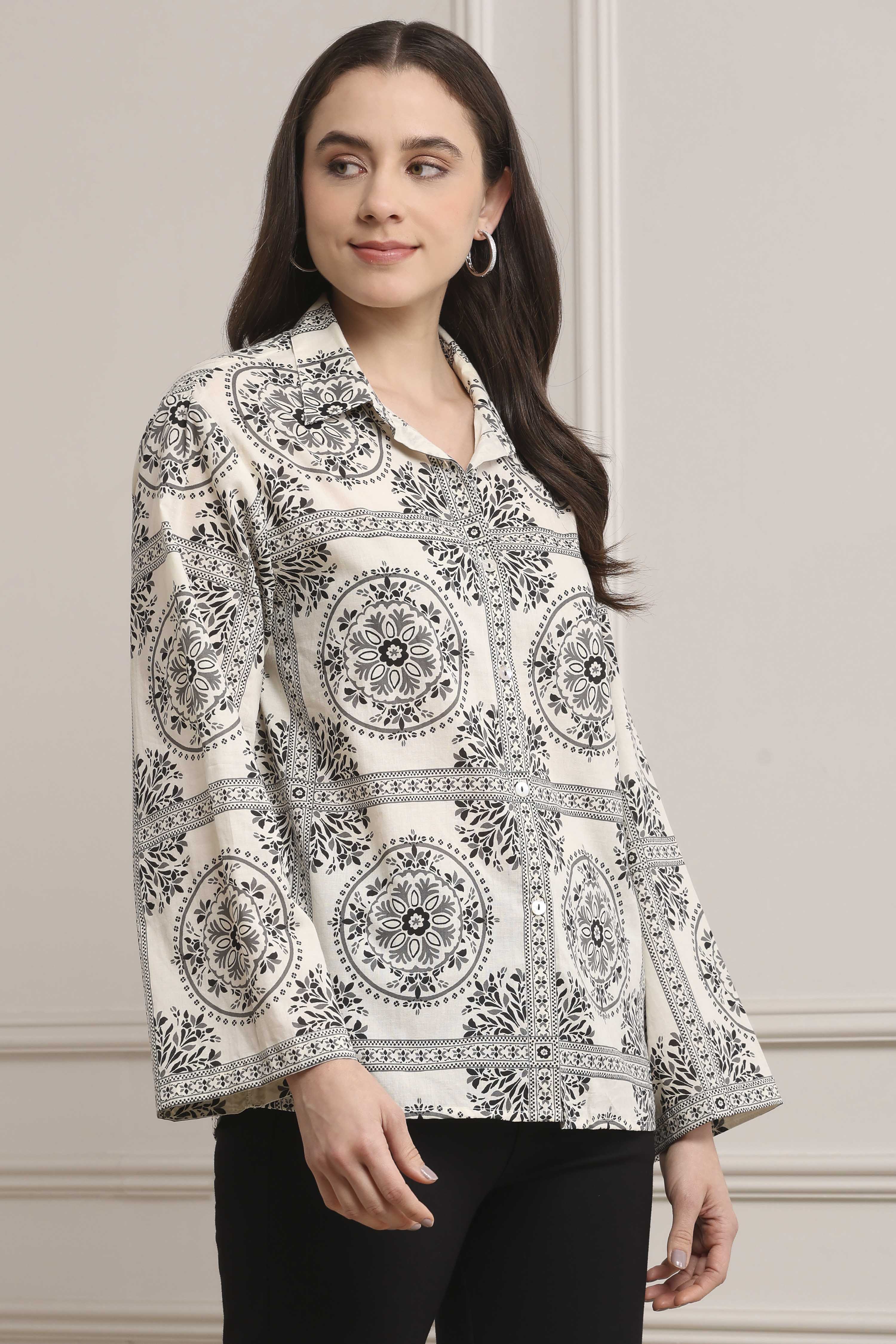 Black Cotton Printed Straight Shirt image number 4