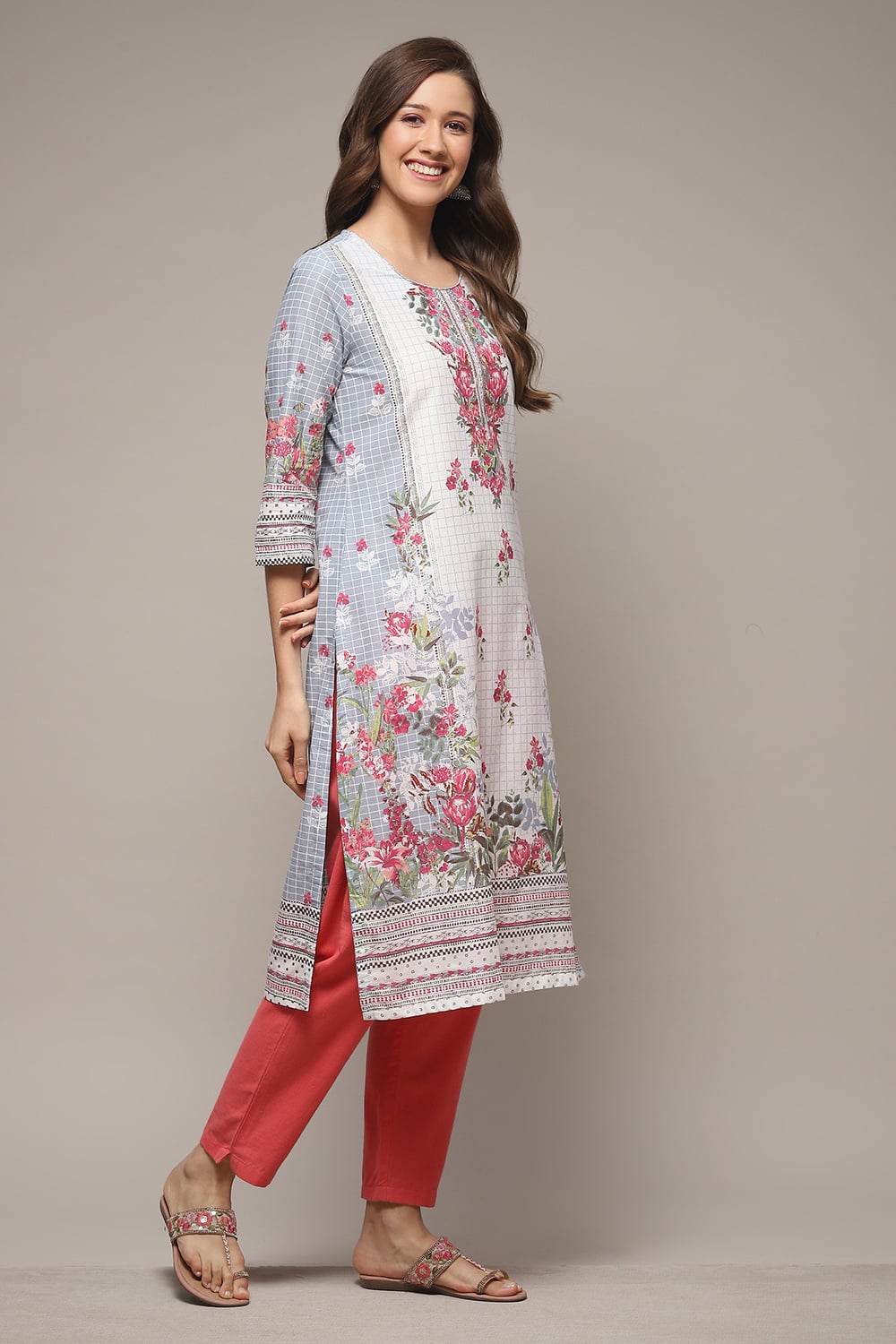 Yellow LIVA Straight Printed Kurta image number 4