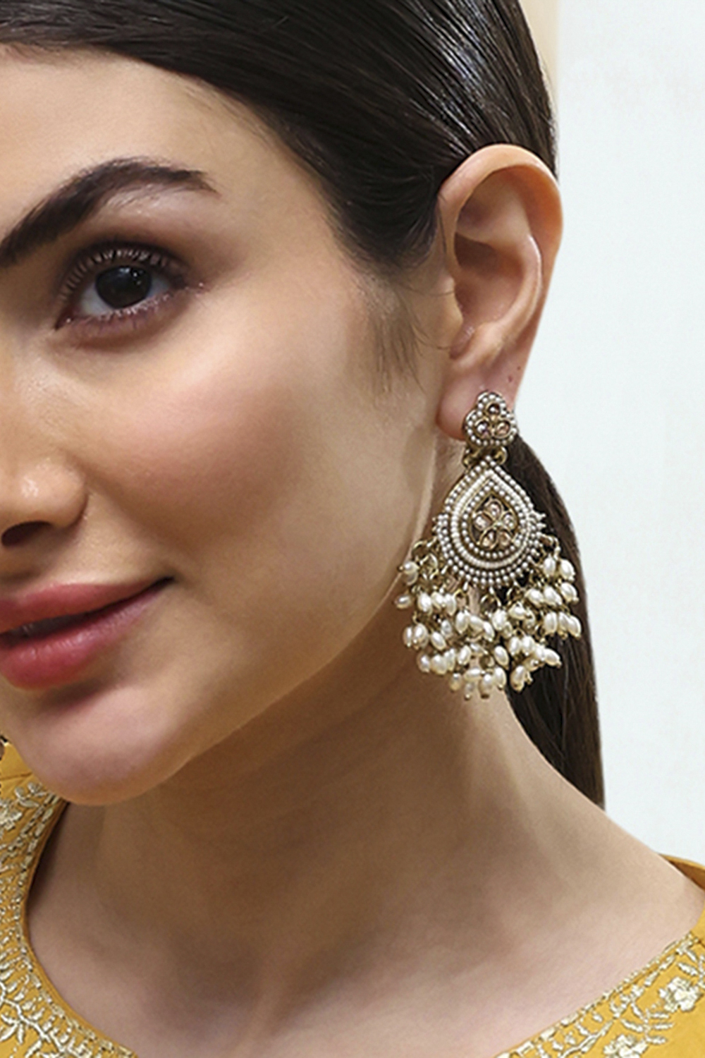 White Alloy Drop & Danglers image number 1