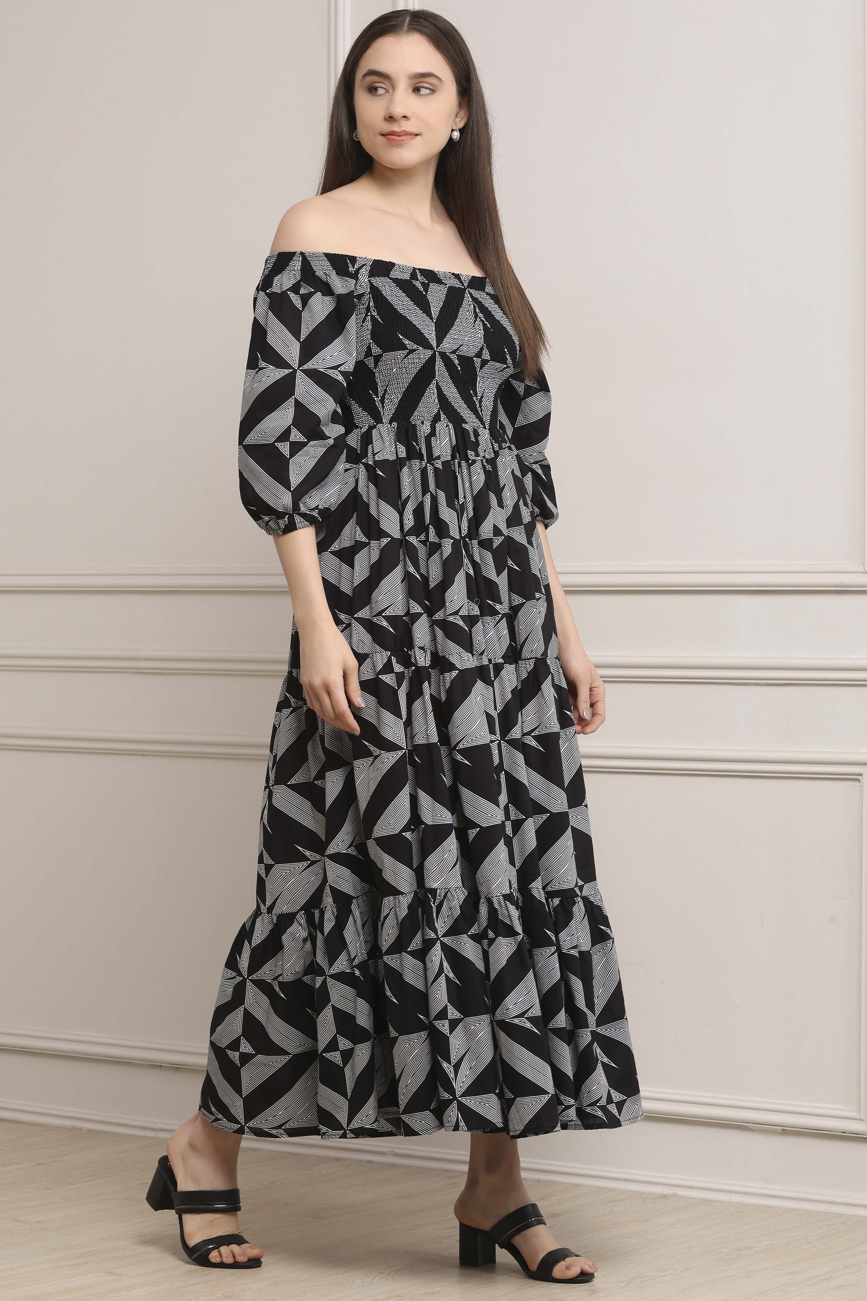 Black Cotton Printed Tiered Dress image number 4