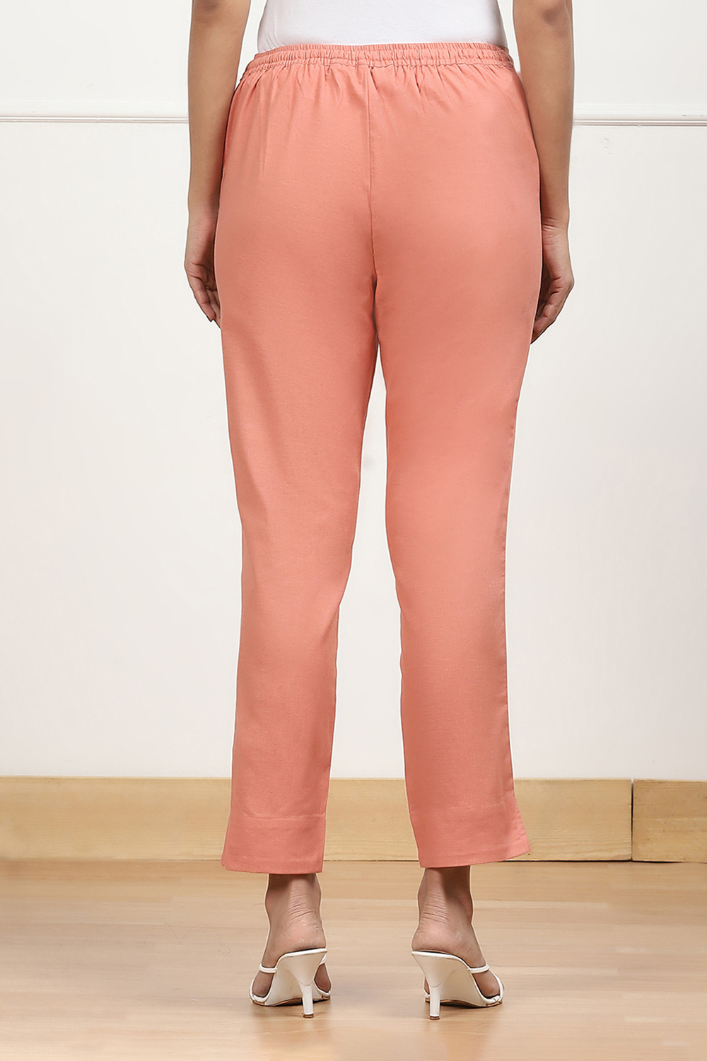 Rust Cotton Solid Regular Pants image number 5