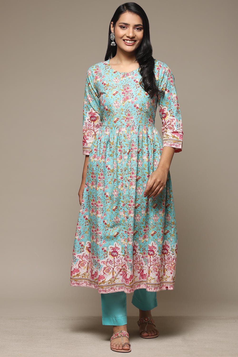 Blue Cotton Gathered Kurta Pants 2 Piece Set image number 6
