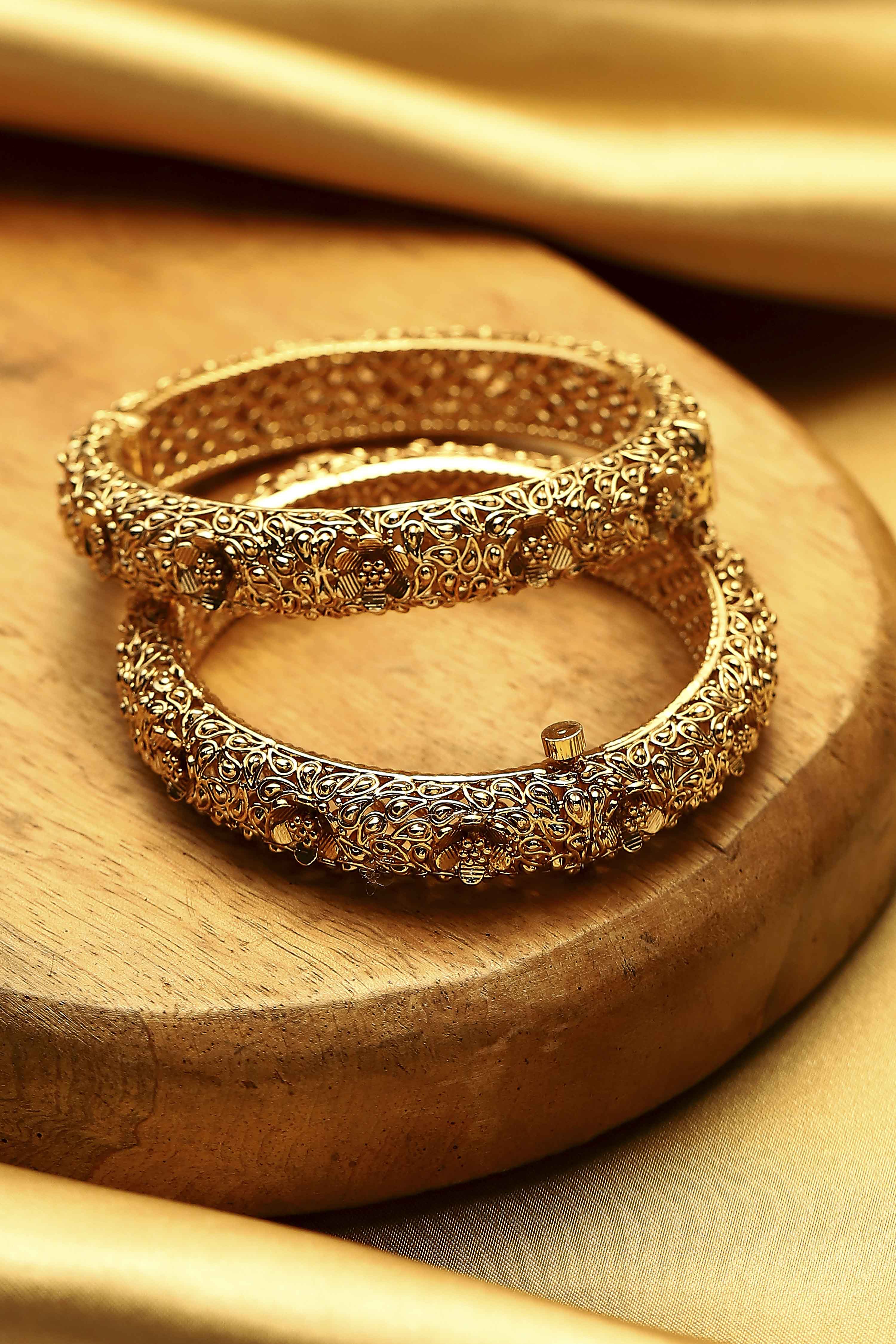 Gold Alloy Temple Bangles image number 0