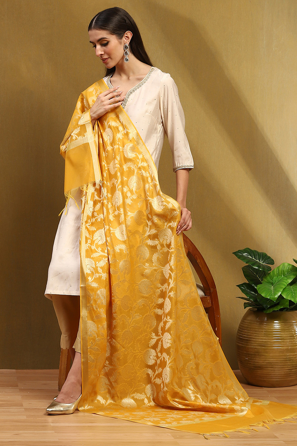Yellow Yarn-Dyed Festive Dupatta image number 0