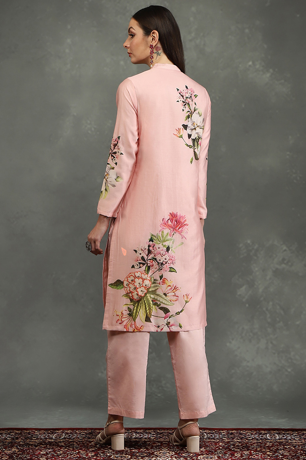 Ivory Silk Chanderi Floral Printed Straight Kurta Set image number 3