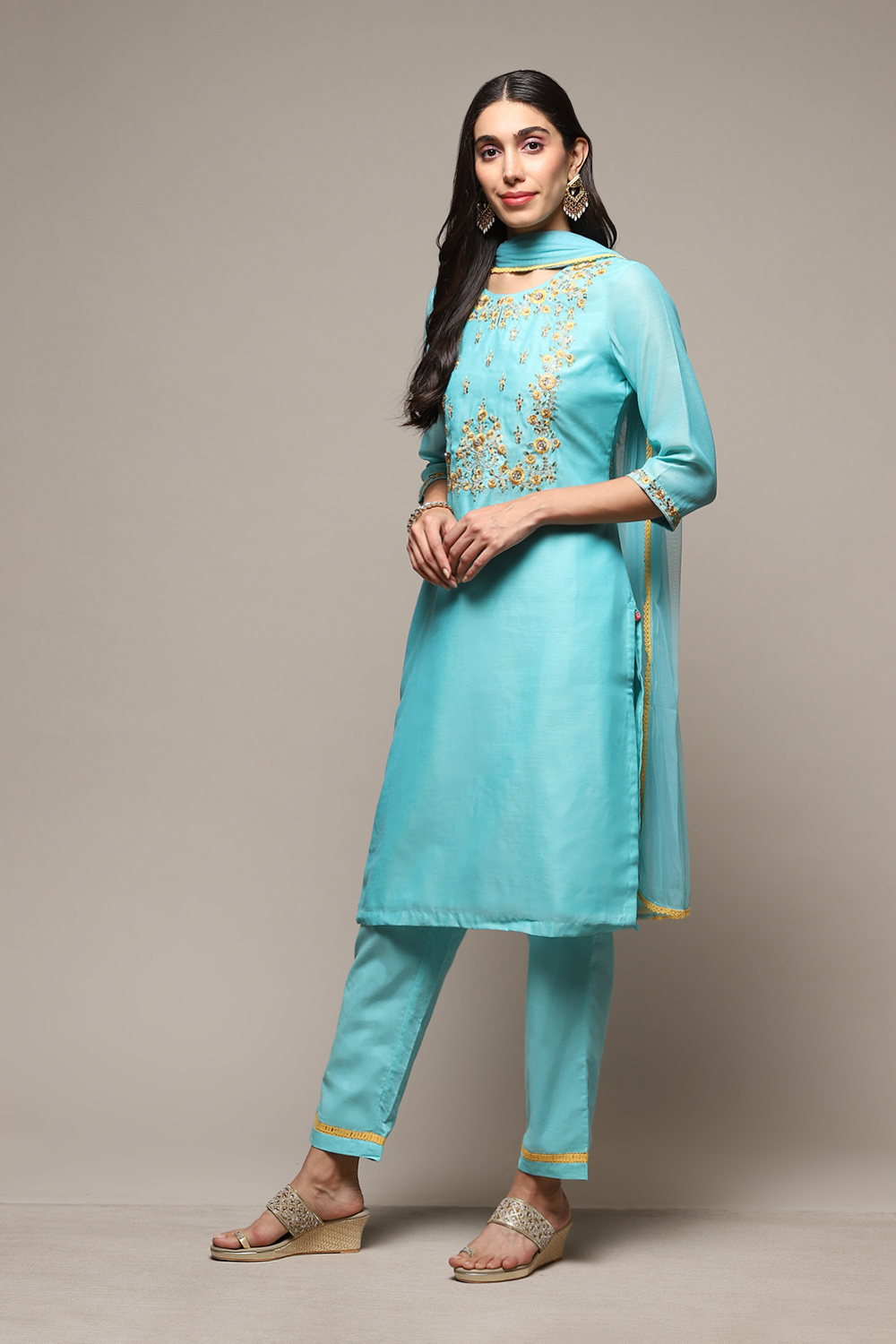 Turquoise Yarndyed A-Line Kurta Regular Pants Suit Set image number 5