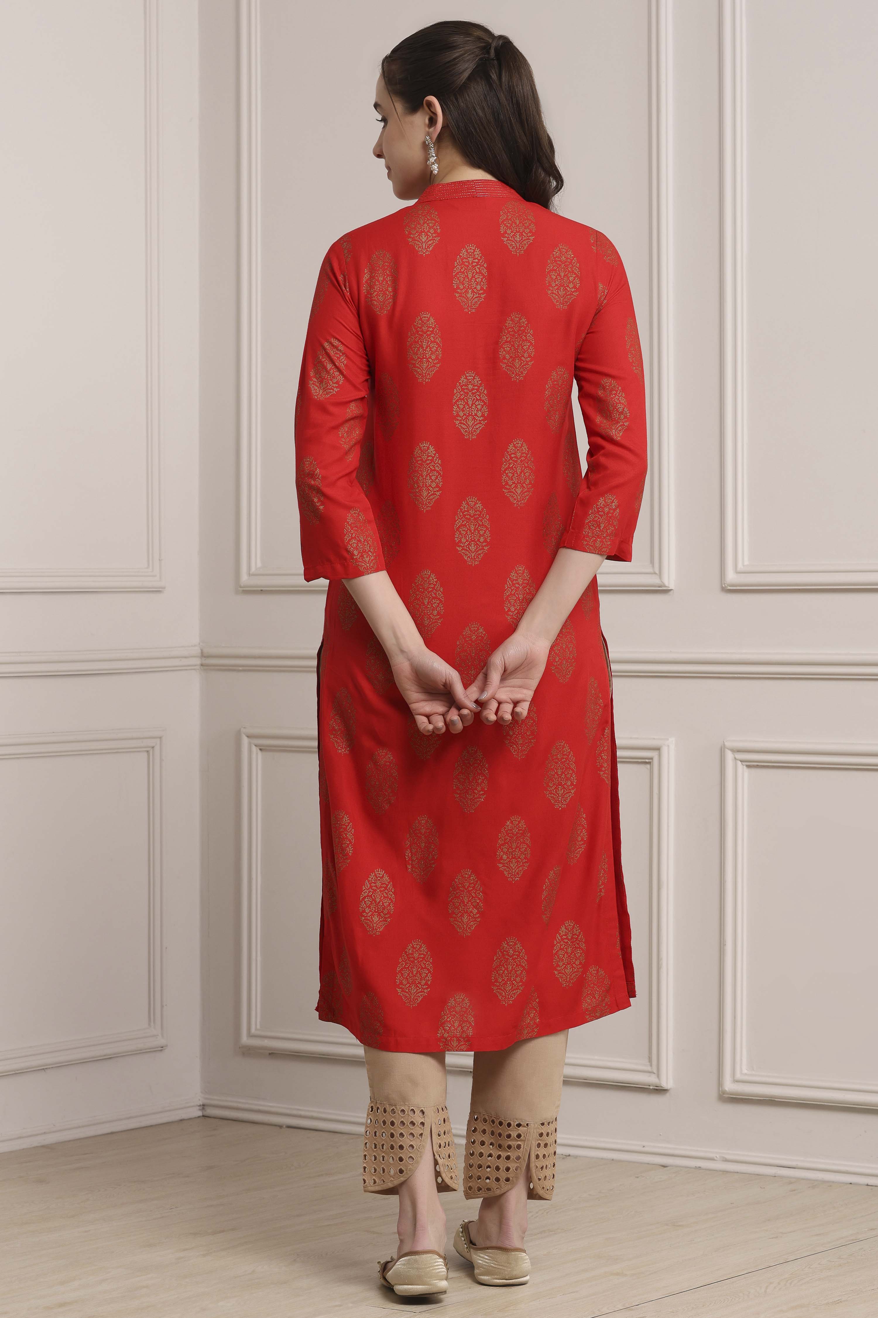 Red Viscose Rayon Straight Kurta Pants Set image number 4