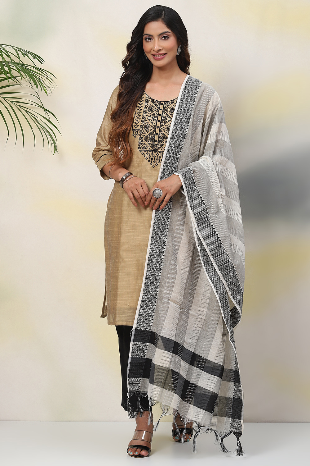 Peach Chanderi Hand Block Print Unstitched Suit Set image number 2