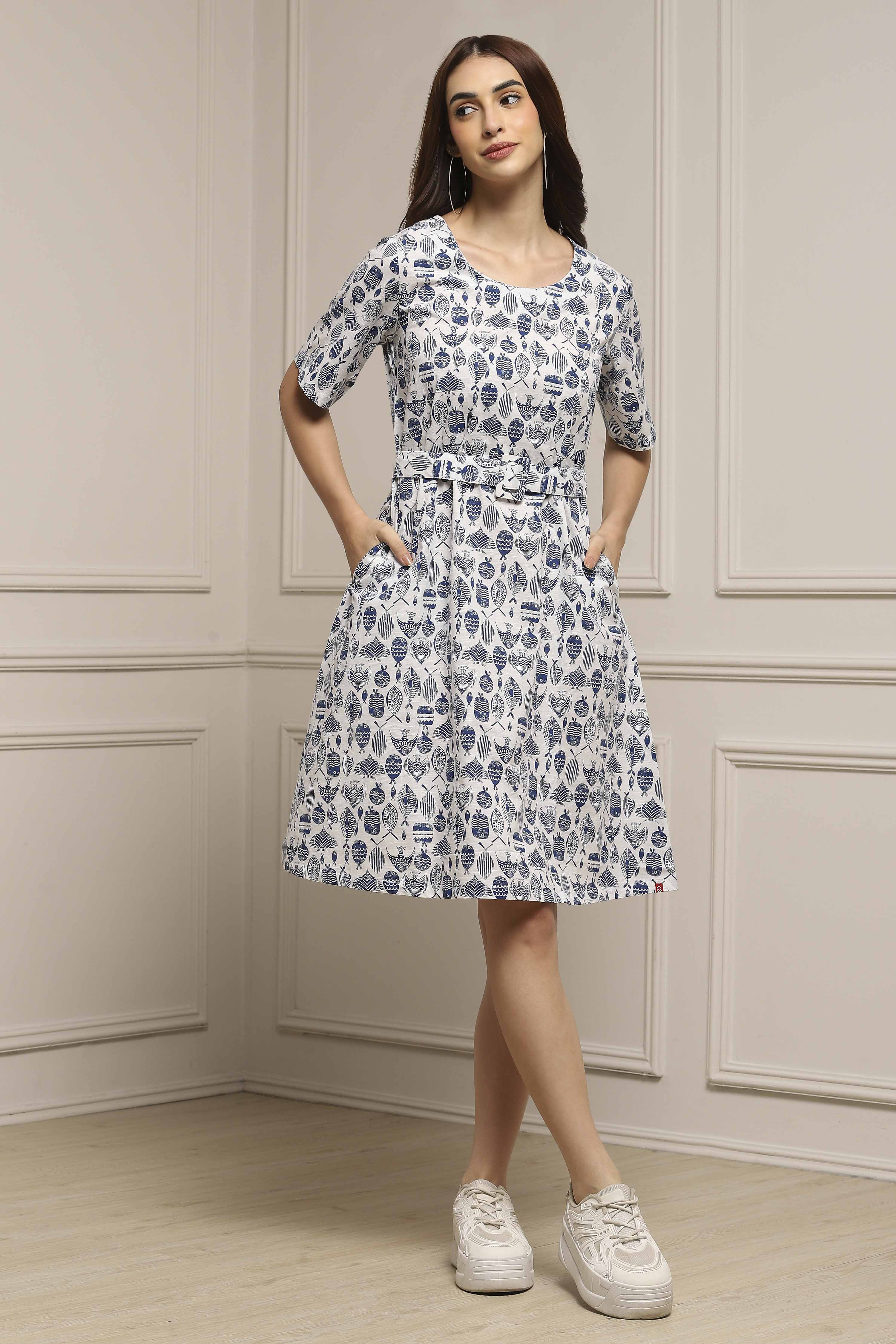 Coral Red Rayon Straight Printed Kurta image number 1