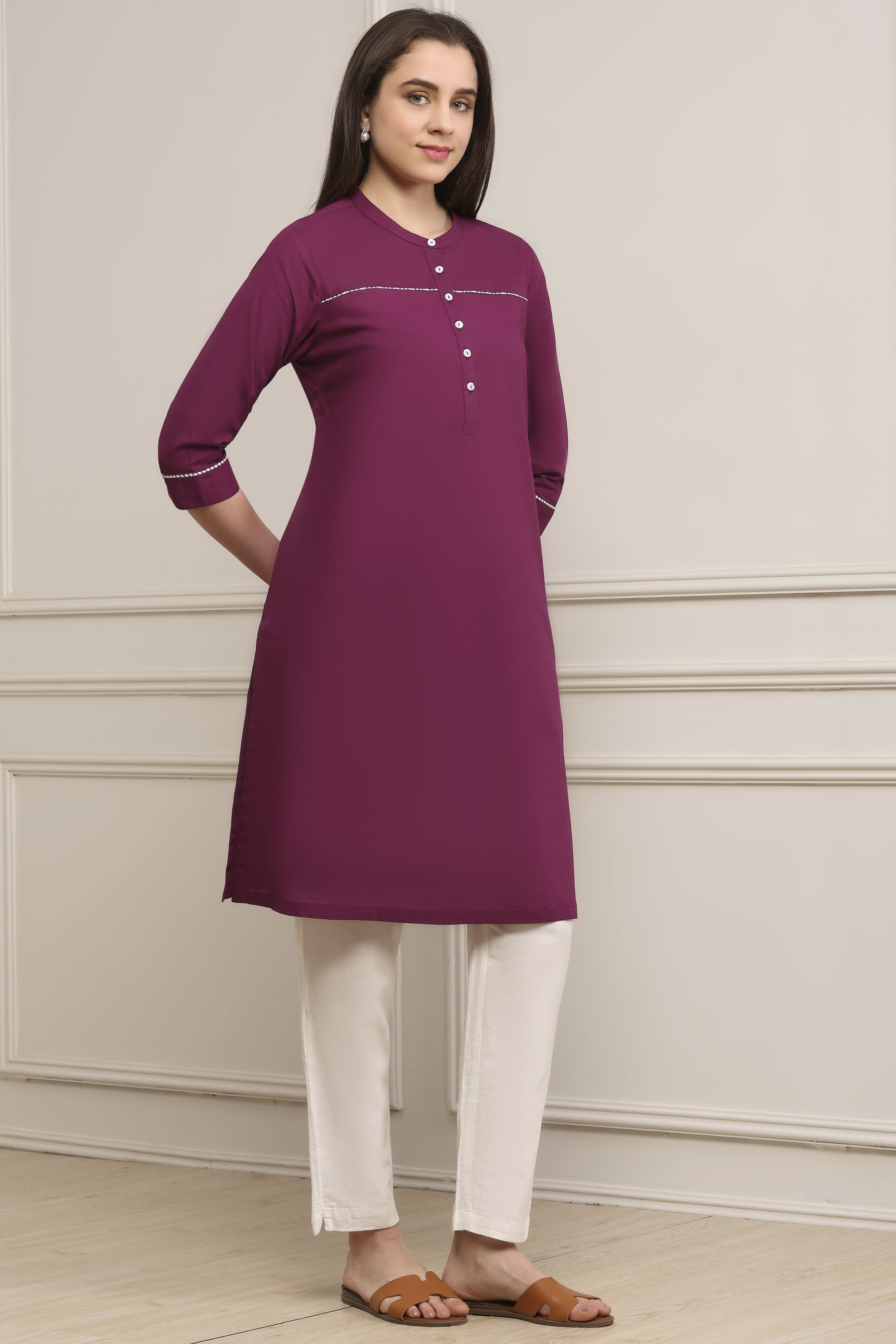 Wine Cotton Solid Straight Kurta image number 4