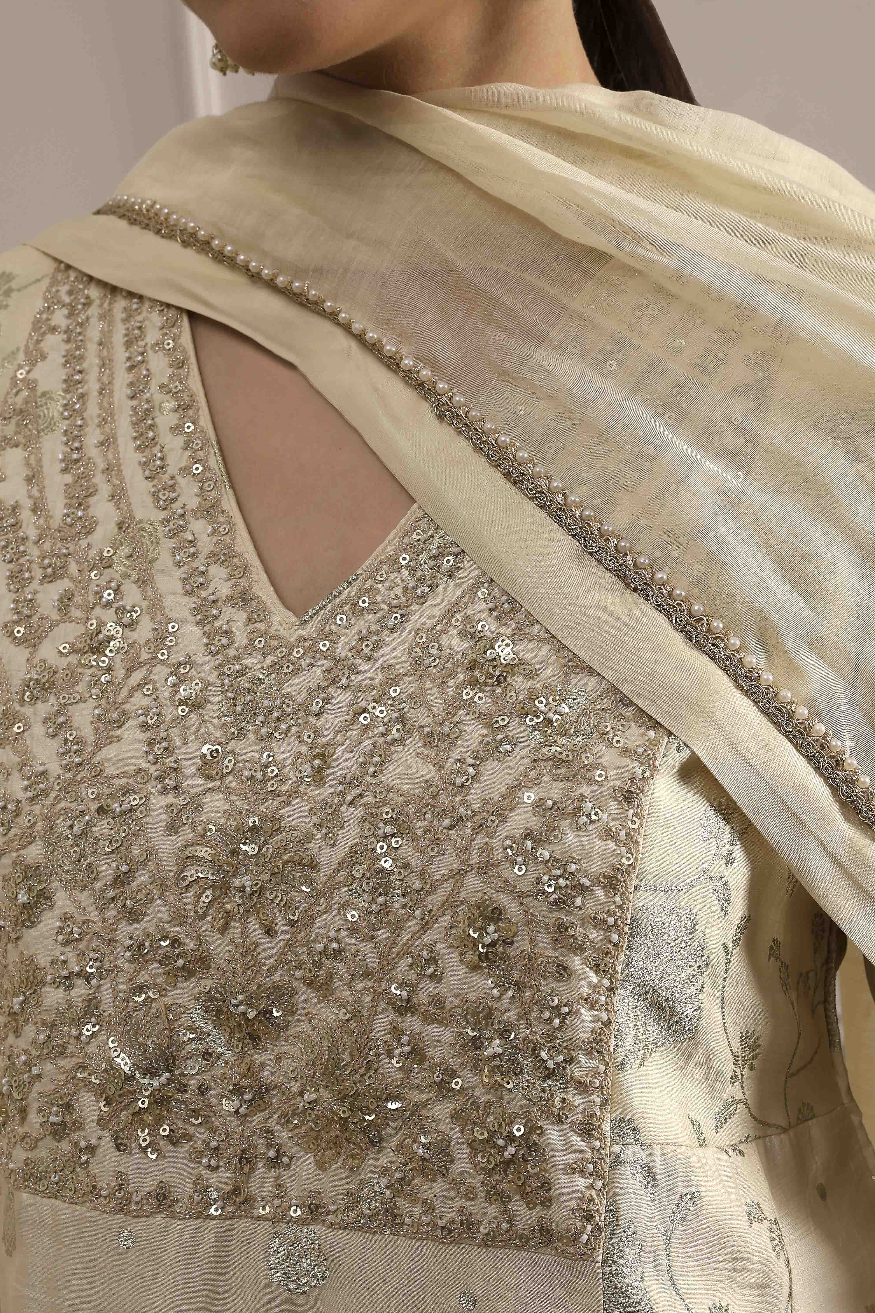 Natural White Silk Straight Yarndyed Suit Set image number 1