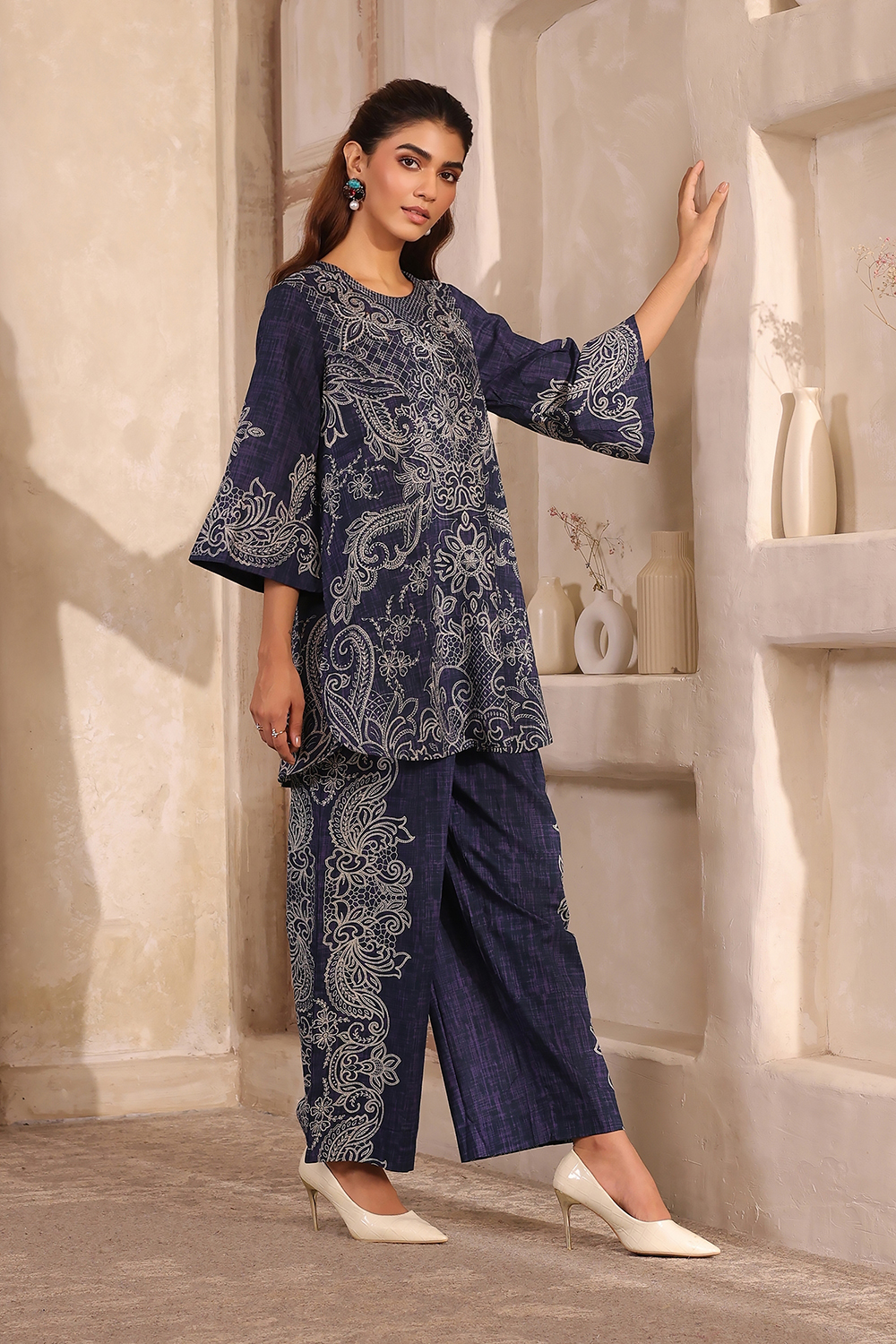 Blue Cotton floral Printed Straight Kurta Set image number 5