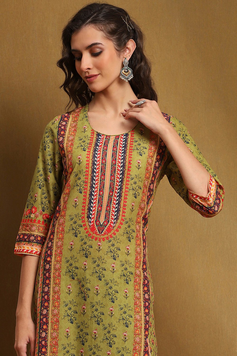 Moss Green Cotton Floral Printed Straight Suit Set image number 1
