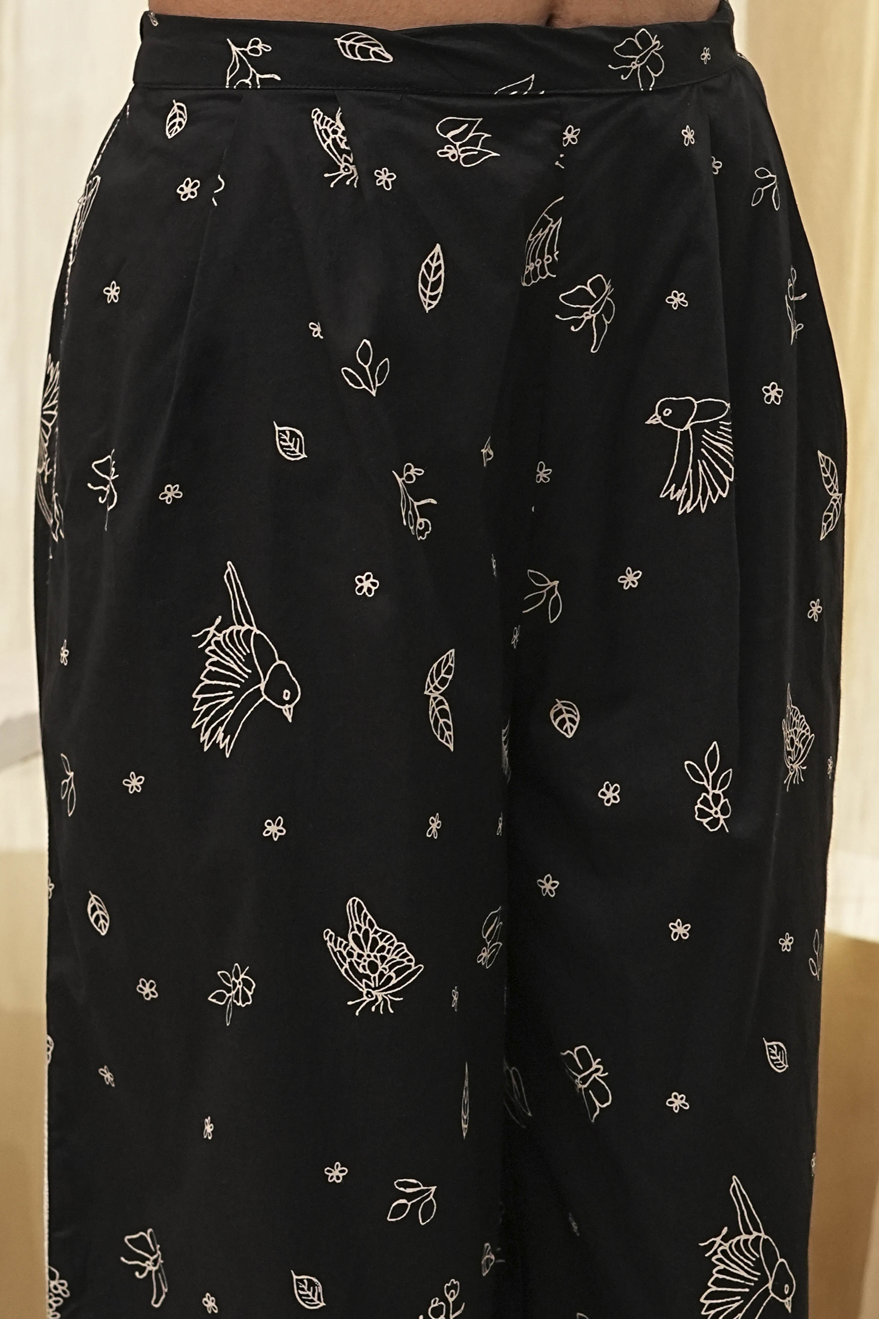 Black Printed Asymmetric Kurta Set image number 2