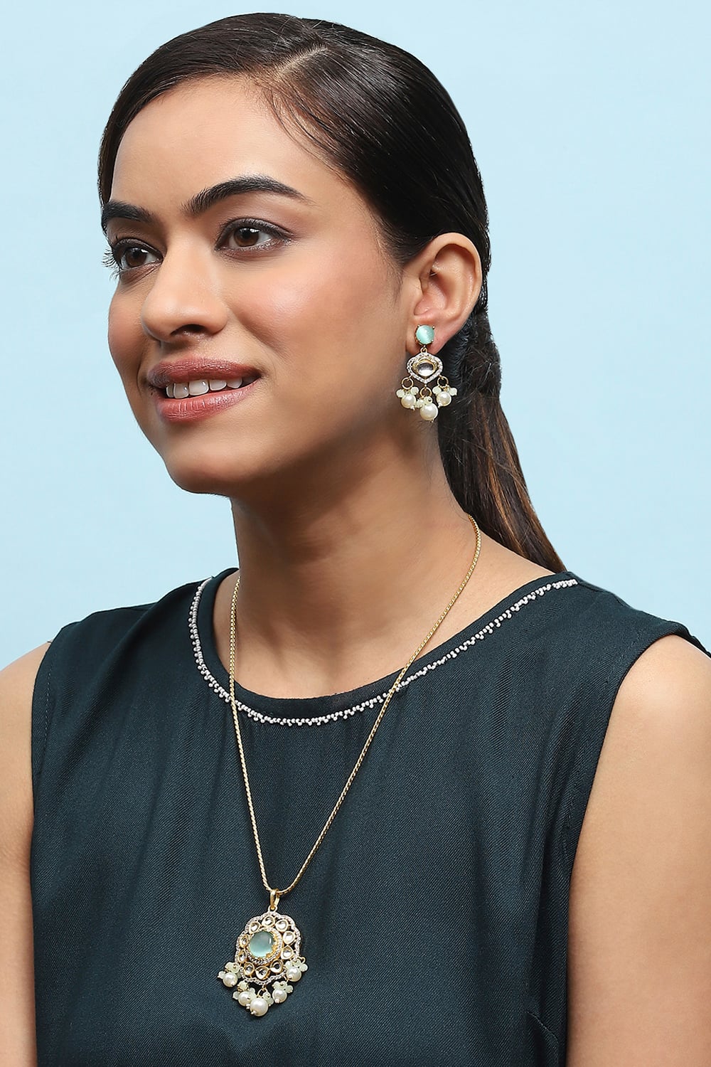 Mint Green Stone Necklace Set image number 1