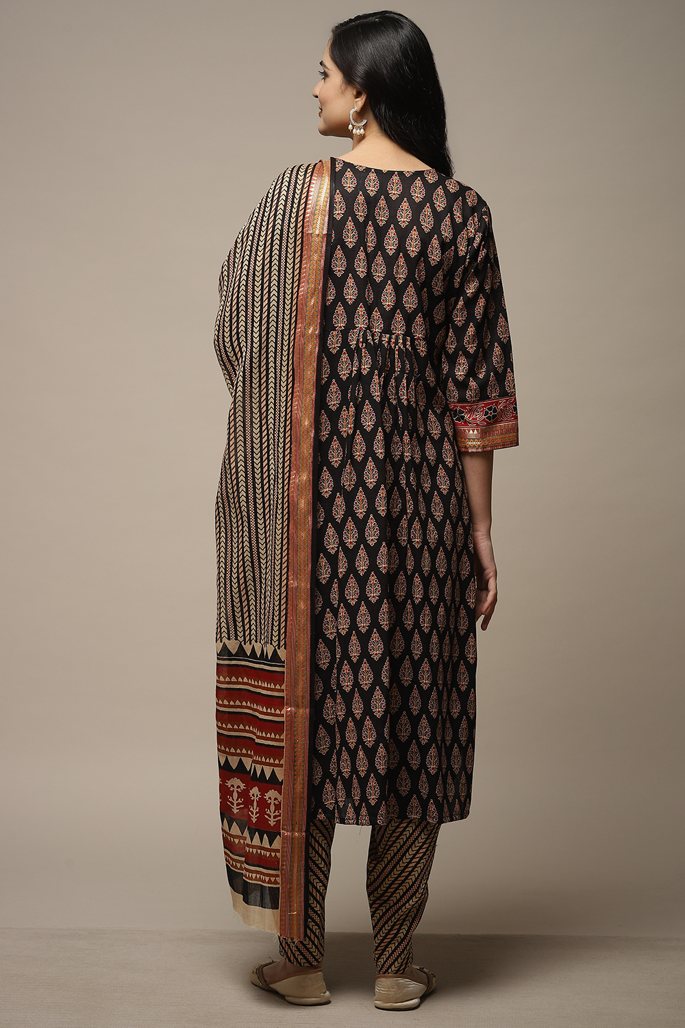 Black Cotton Hand Block Print Unstitched Suit Set image number 3