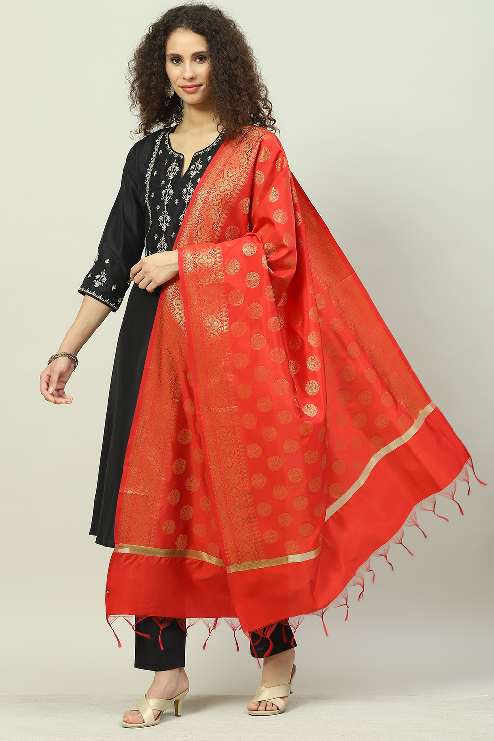 Red Art Silk Yarndyed Dupatta image number 2