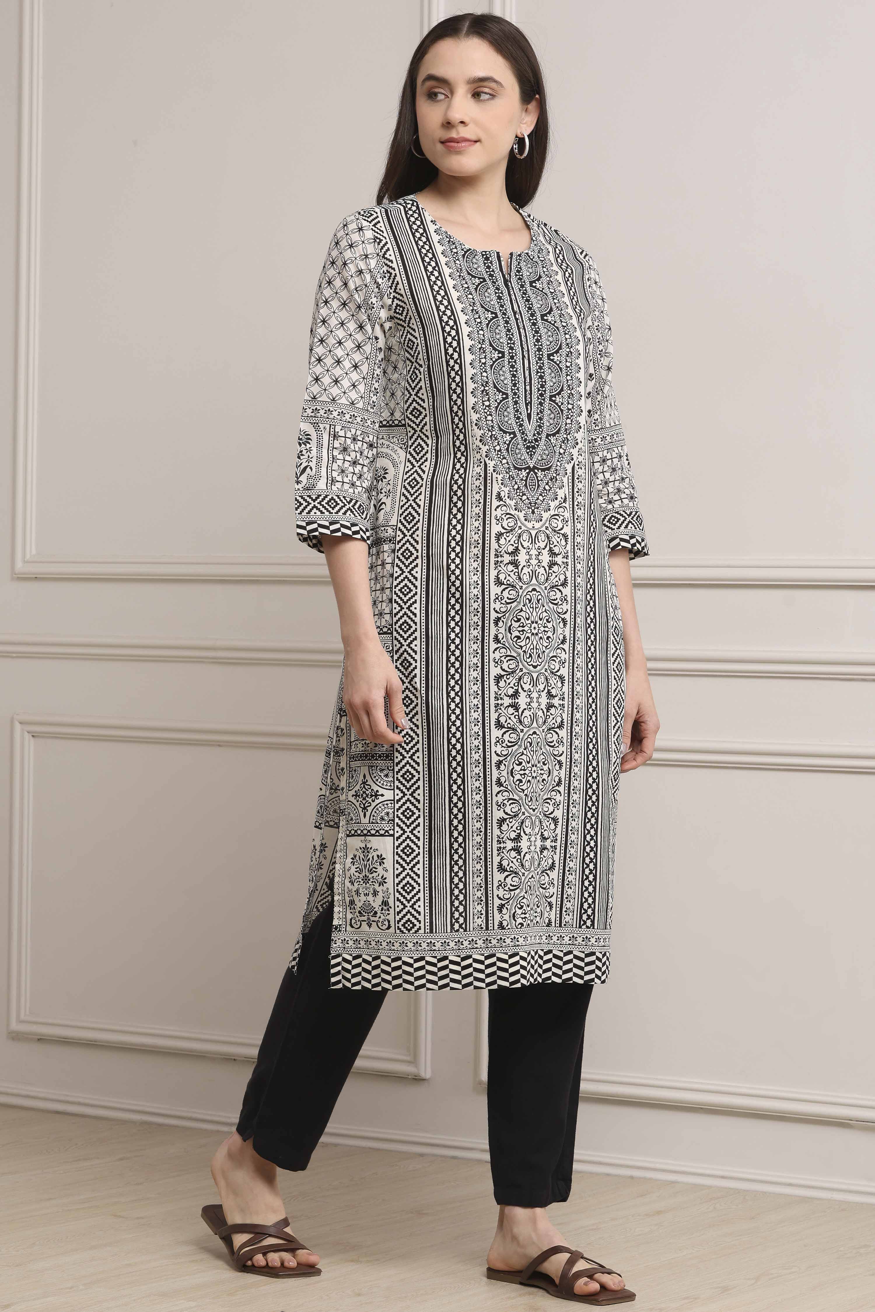 White Cotton Printed Straight Kurta image number 3