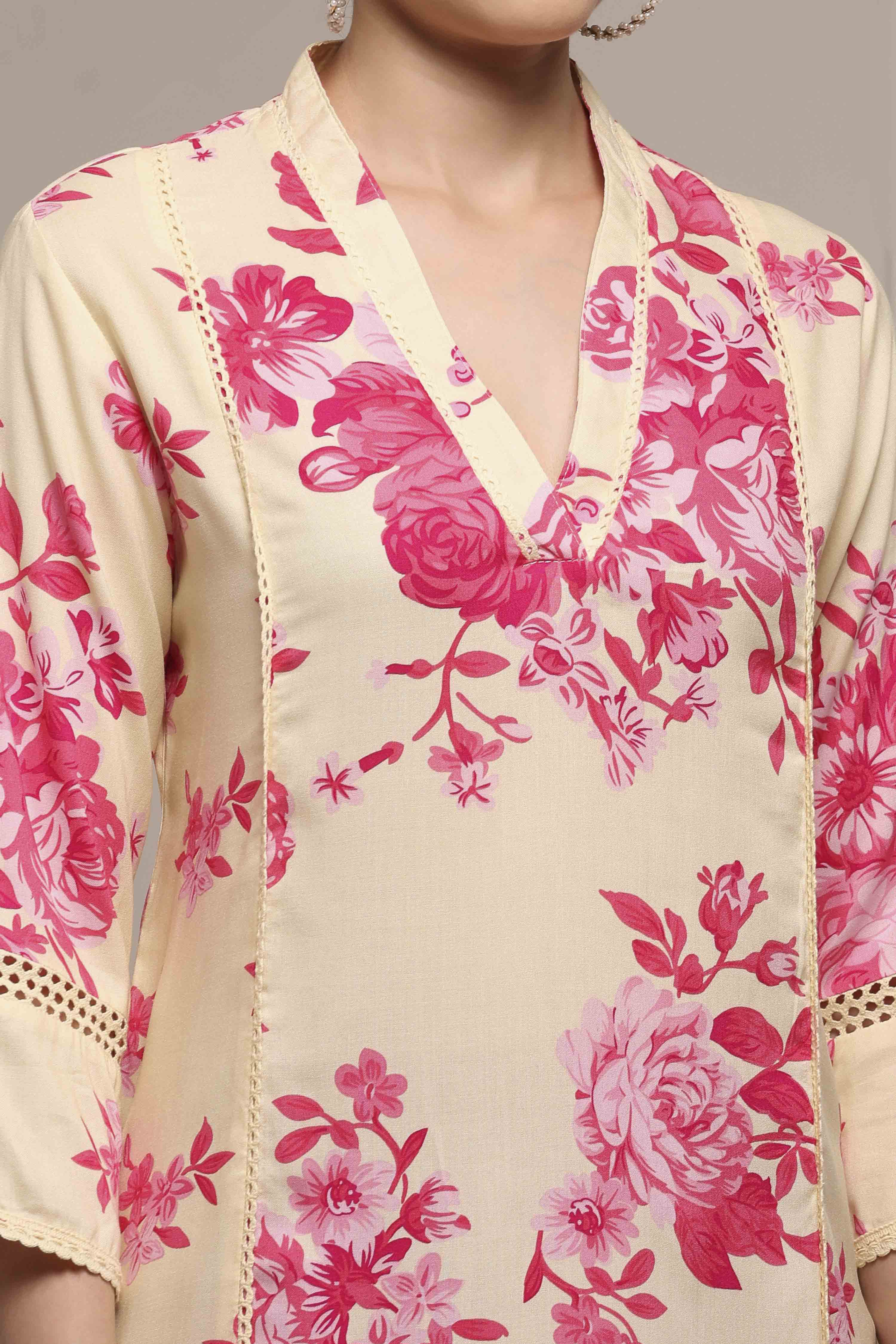 White and Pink Printed Straight Kurta image number 1