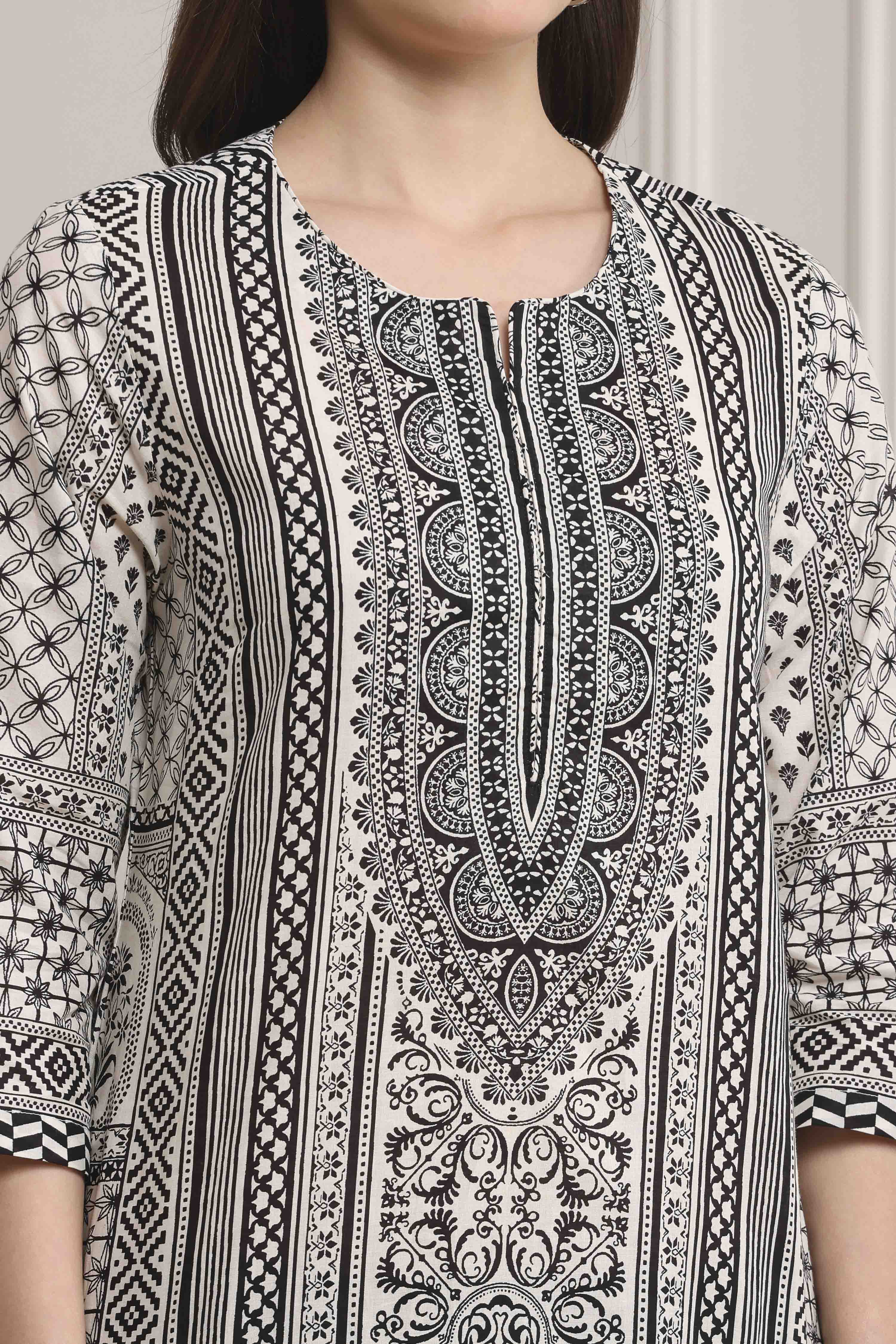 White Cotton Printed Straight Kurta image number 1